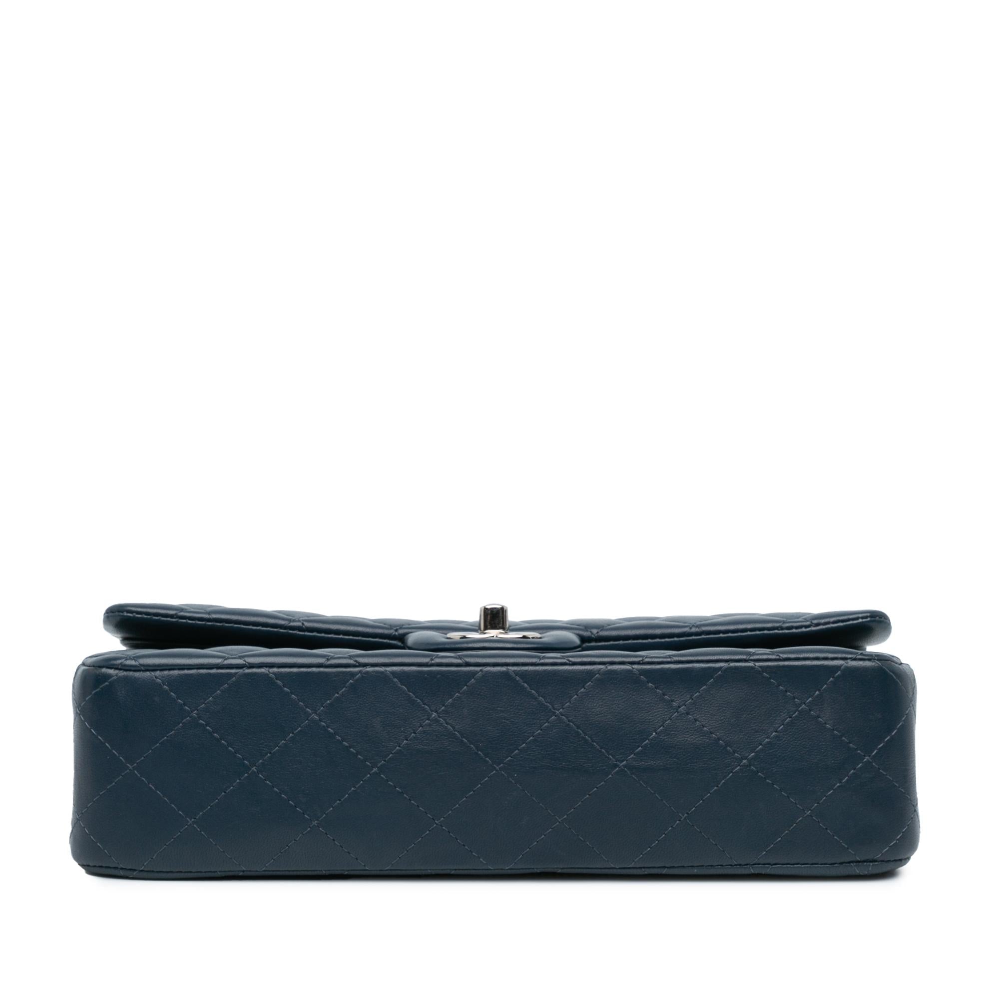 Chanel Medium Classic Lambskin Double Flap (SHG-35Xgum)