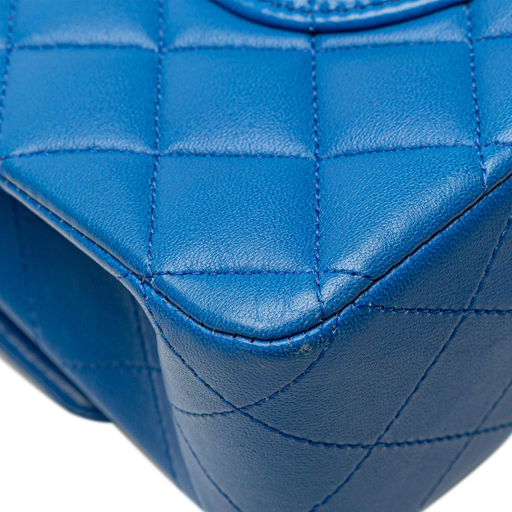 Chanel Medium Classic Lambskin Double Flap (SHG-HyZFBE)