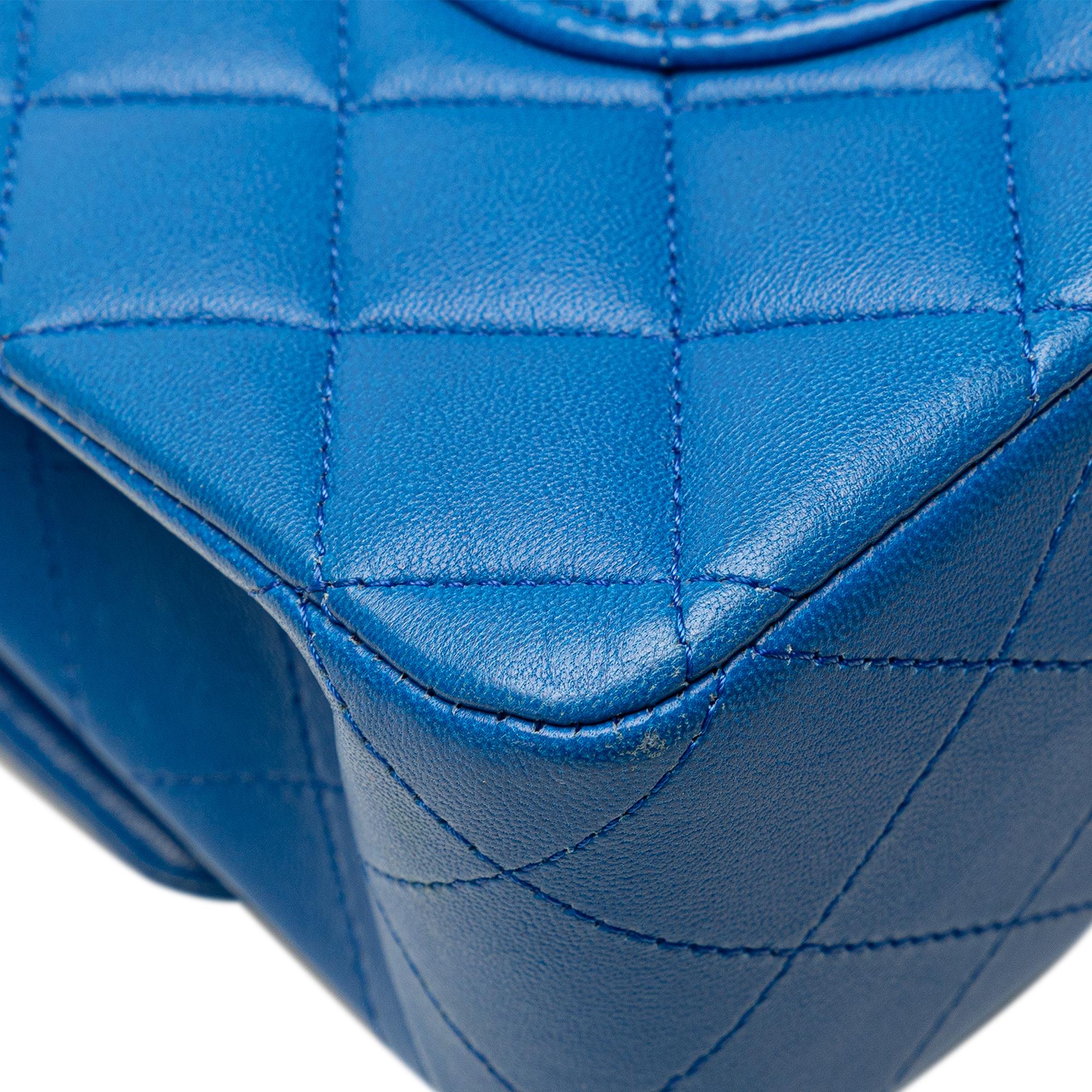 Chanel Medium Classic Lambskin Double Flap (SHG-HyZFBE)