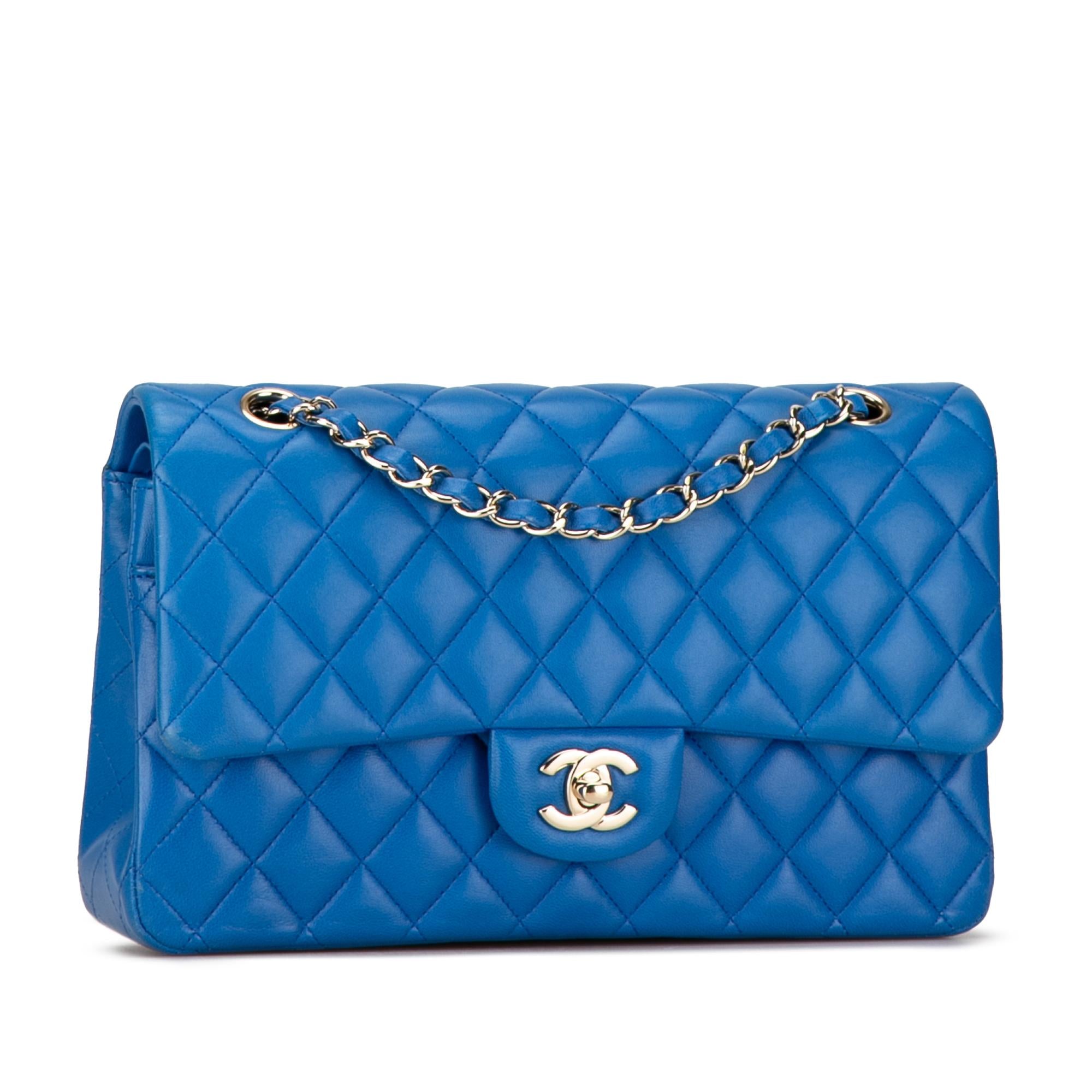 Chanel Medium Classic Lambskin Double Flap (SHG-HyZFBE)