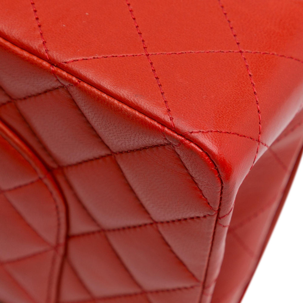 Chanel Medium Classic Lambskin Double Flap (SHG-E5gZeT)