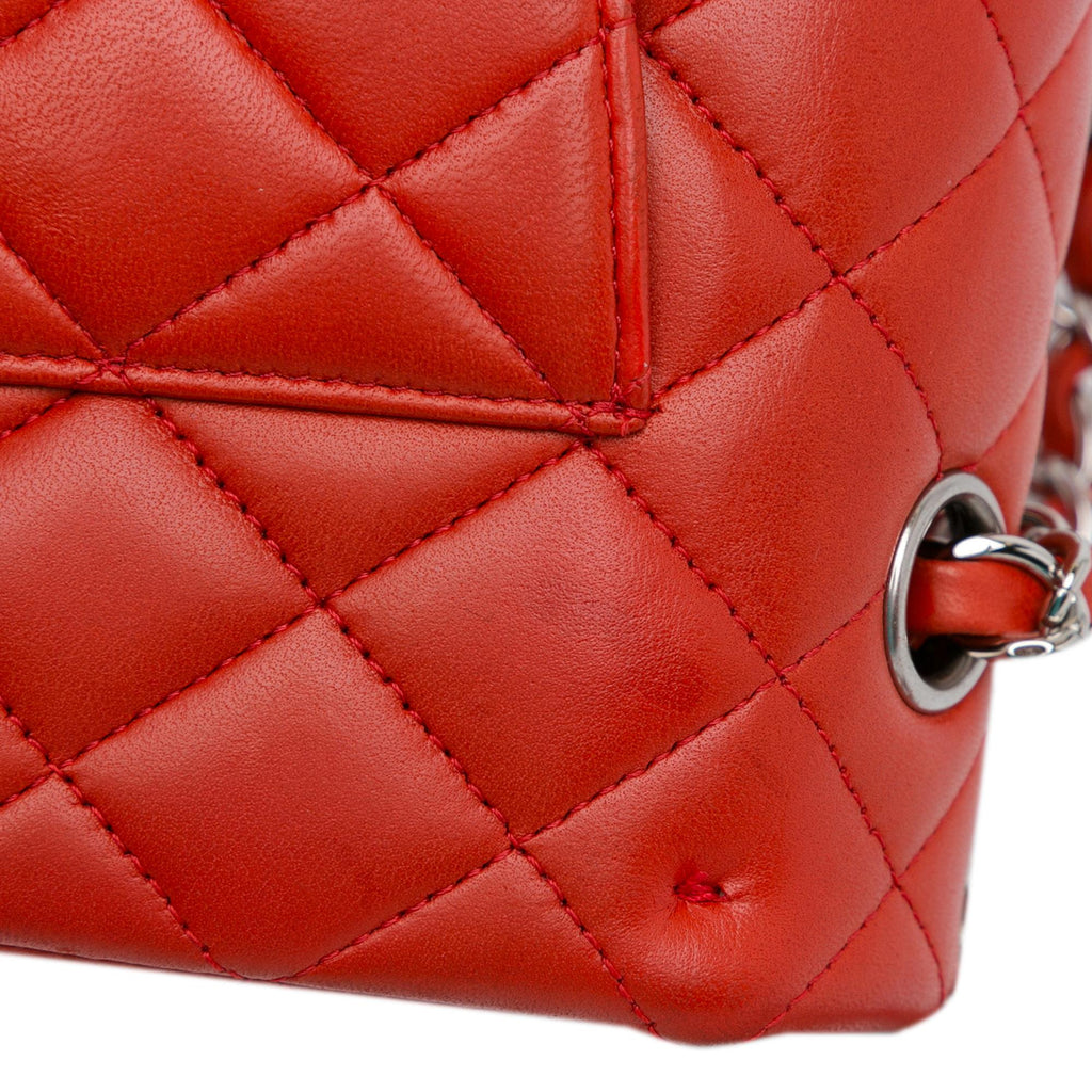 Chanel Medium Classic Lambskin Double Flap (SHG-E5gZeT)
