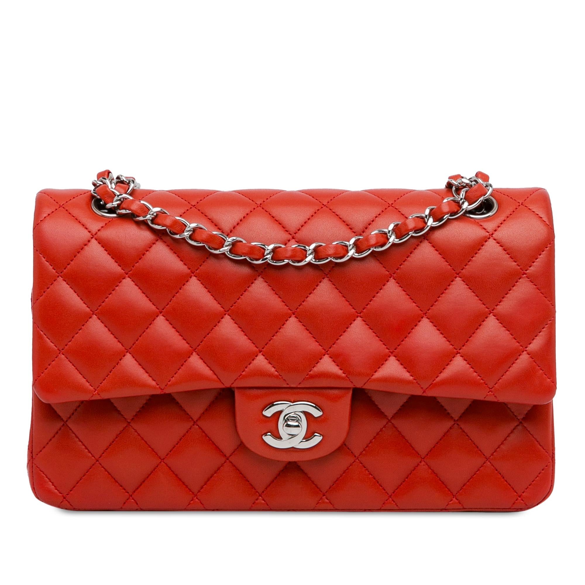 Chanel Medium Classic Lambskin Double Flap (SHG-E5gZeT)