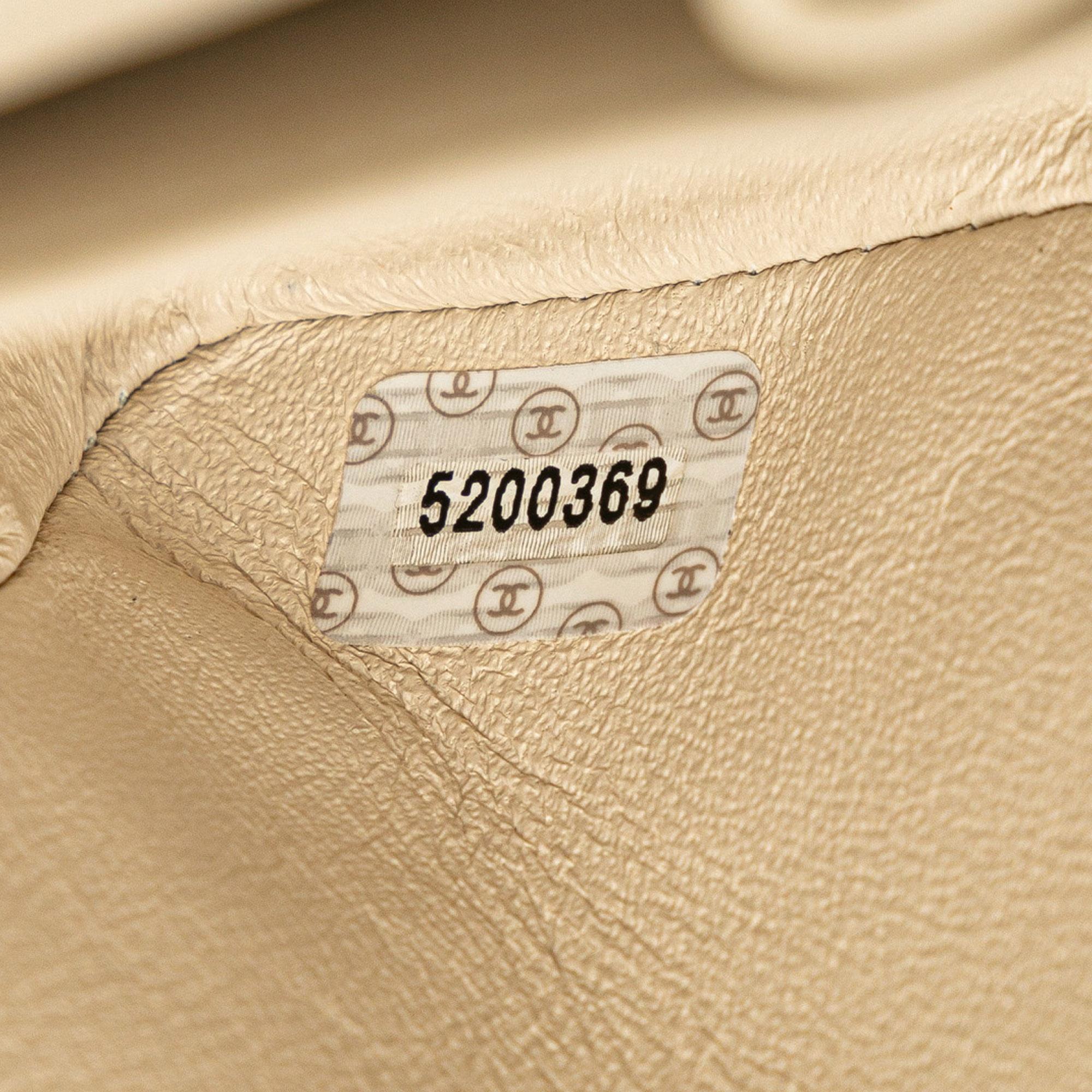 Chanel Medium Classic Lambskin Double Flap (SHG-U2UDWC)