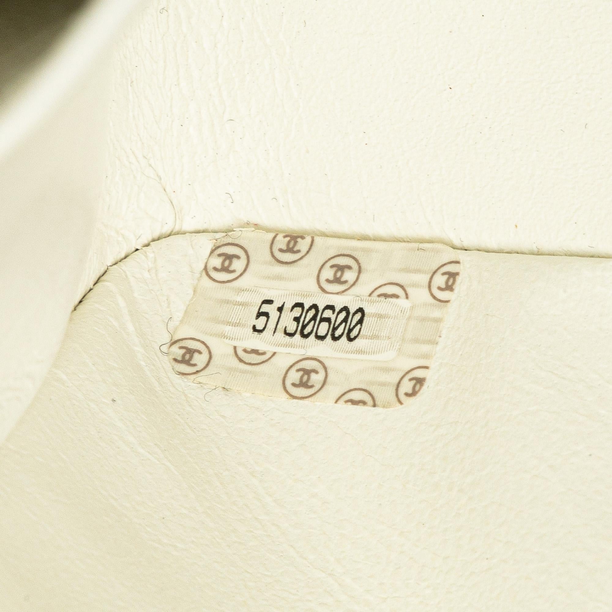 Chanel Medium Classic Lambskin Double Flap (SHG-xjMT3Y)