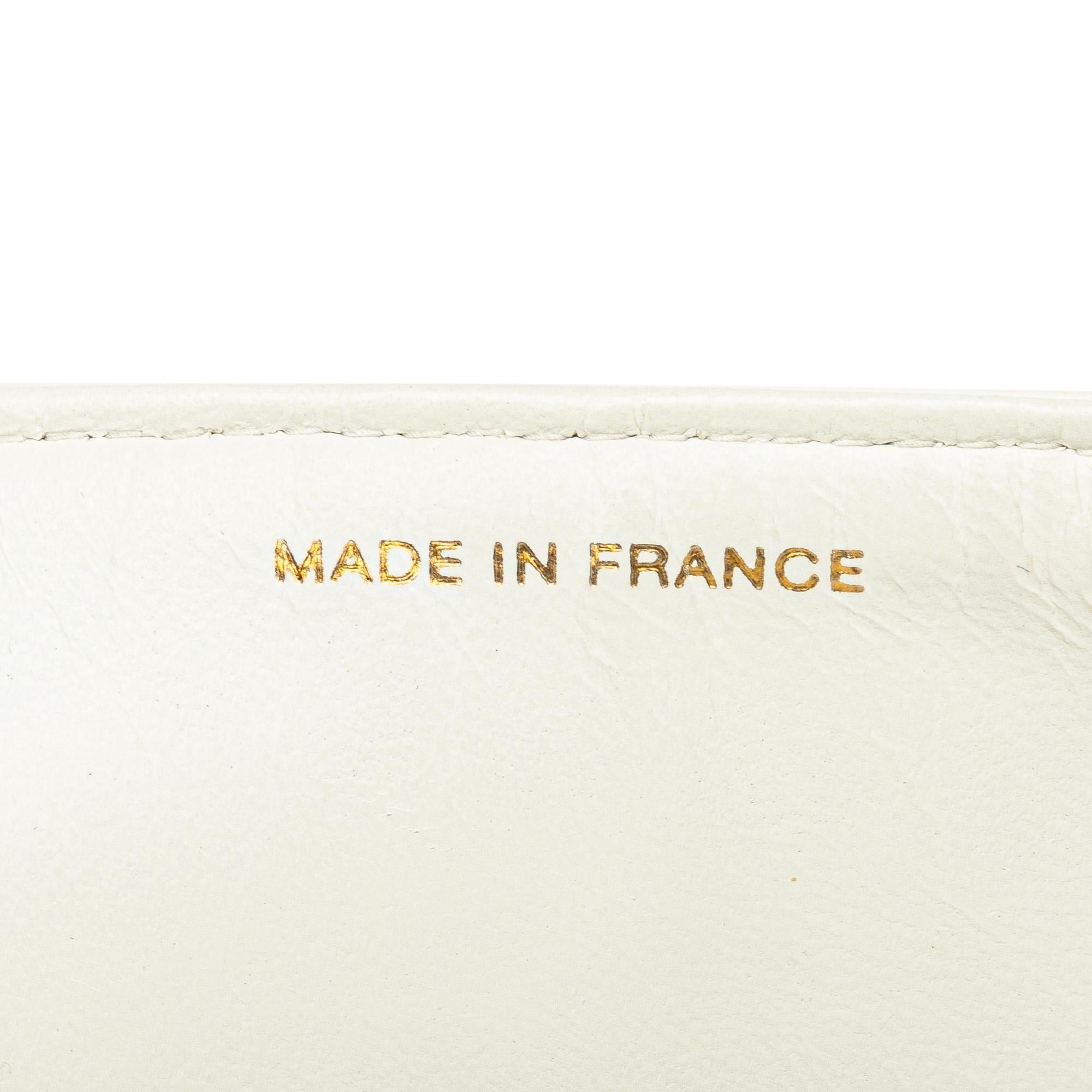 Chanel Medium Classic Lambskin Double Flap (SHG-xjMT3Y)