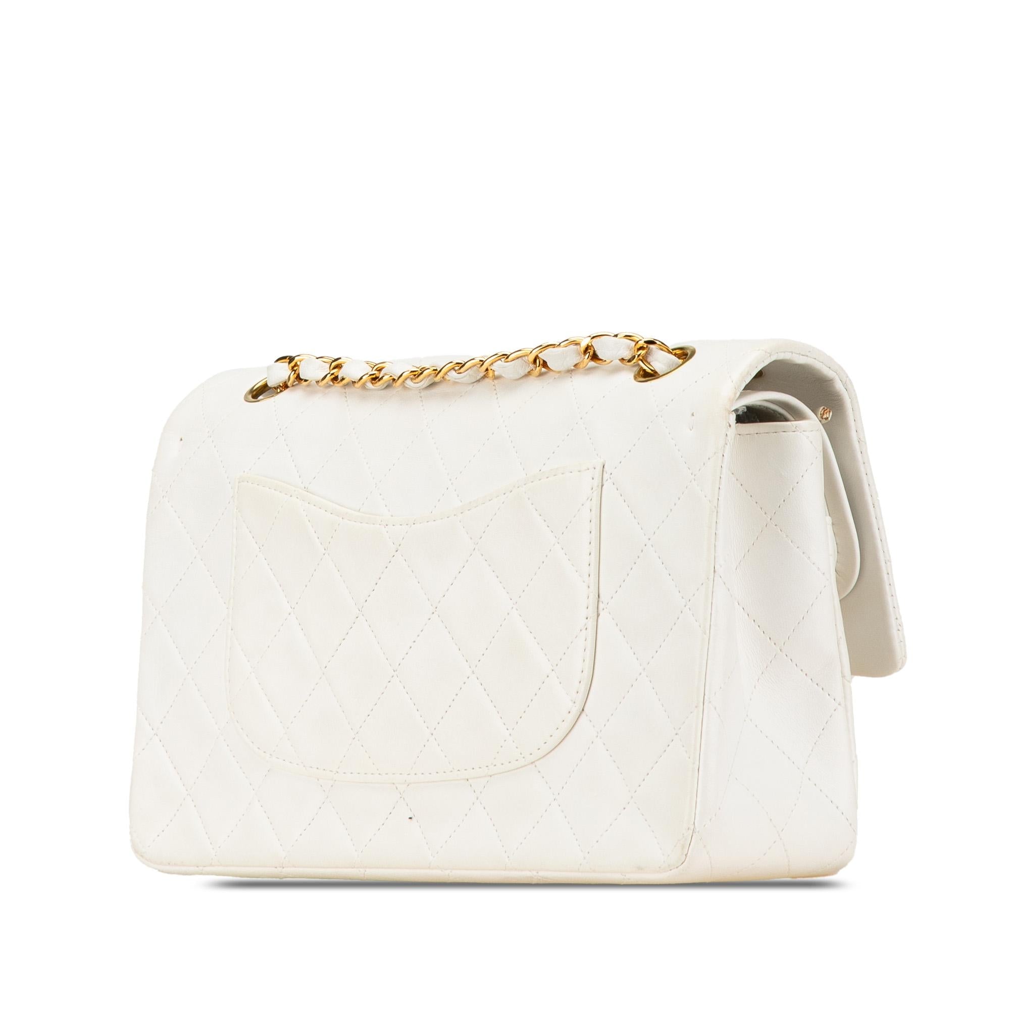 Chanel Medium Classic Lambskin Double Flap (SHG-xjMT3Y)