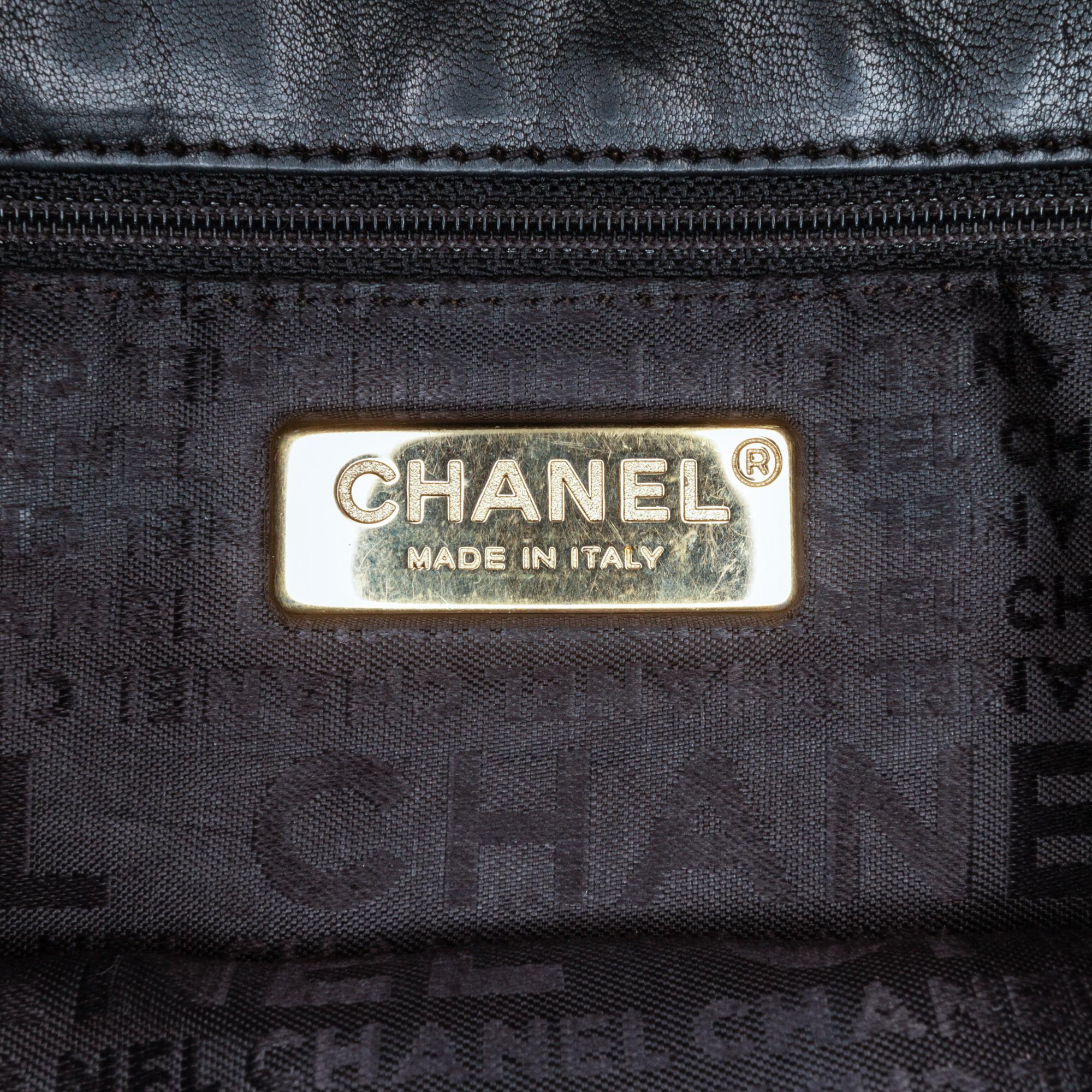 Chanel Medium Classic Lambskin Single Flap (SHG-OBN1xh)