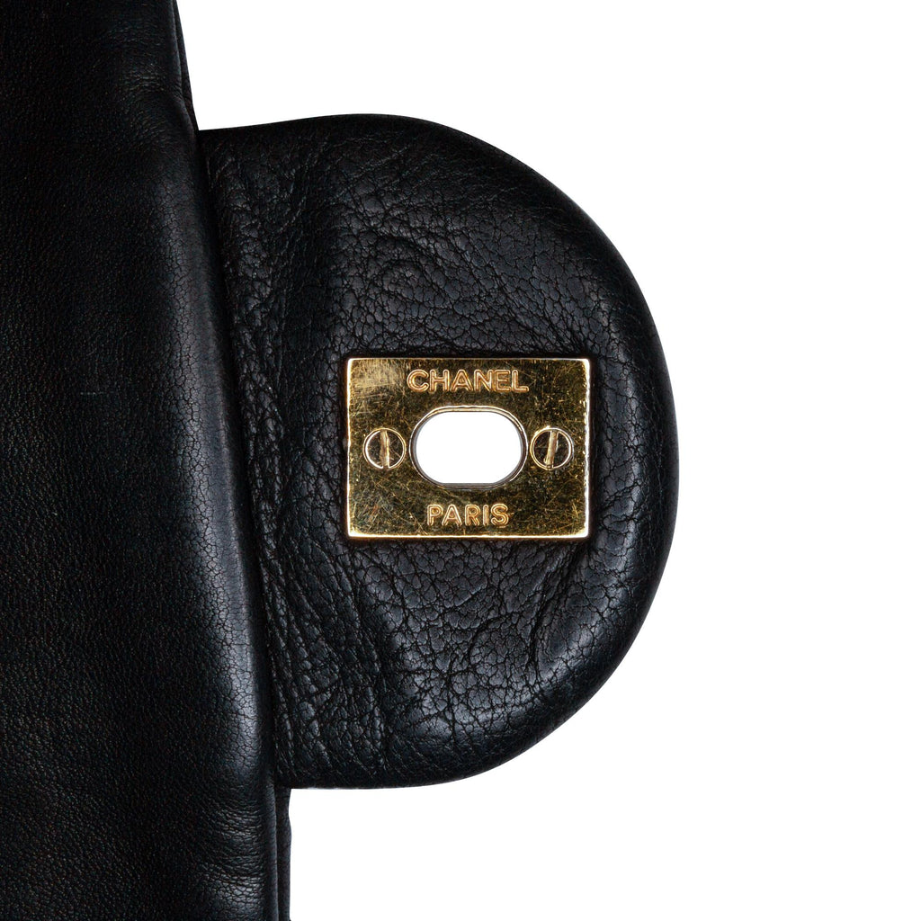 Chanel Medium Classic Lambskin Single Flap (SHG-OBN1xh)
