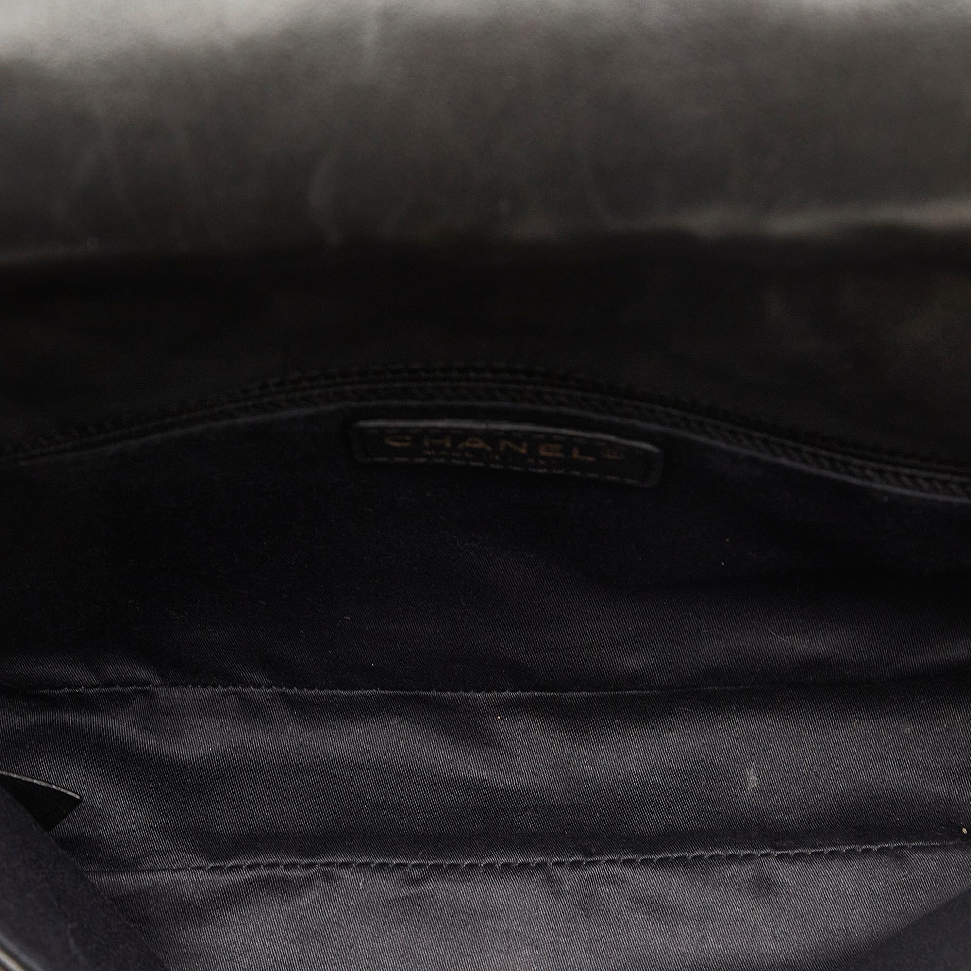 Chanel Medium Classic Lambskin Single Flap (SHG-IvYGNR)