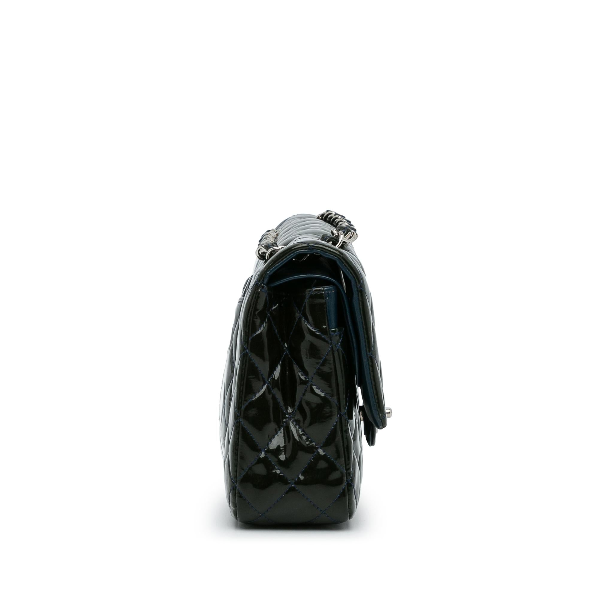 Chanel Medium Classic Patent Double Flap (SHG-ujgXKW)