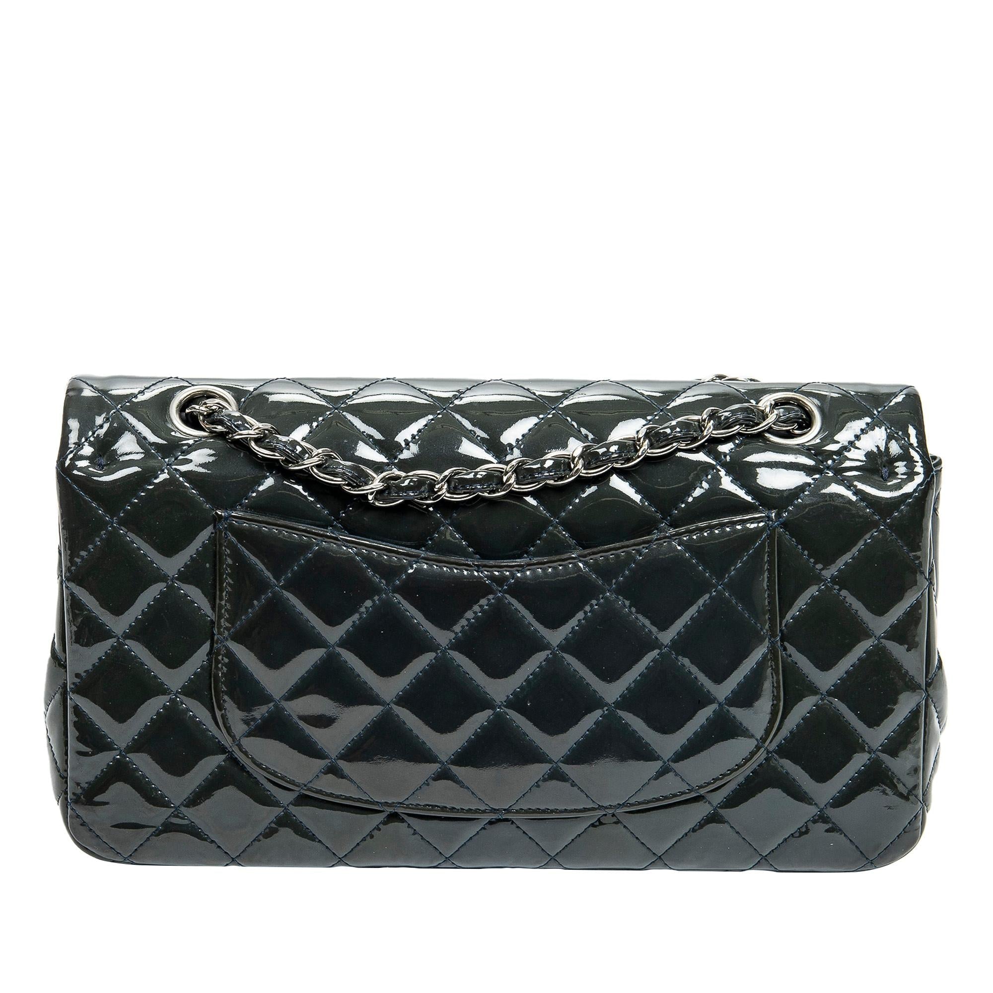 Chanel Medium Classic Patent Double Flap (SHG-hKrGfi)