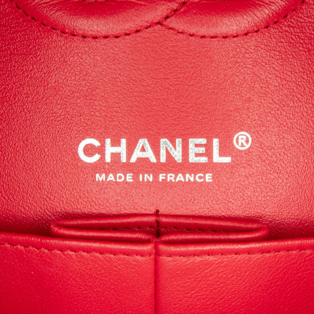 Chanel Medium Classic Patent Double Flap (SHG-VkMy2C)