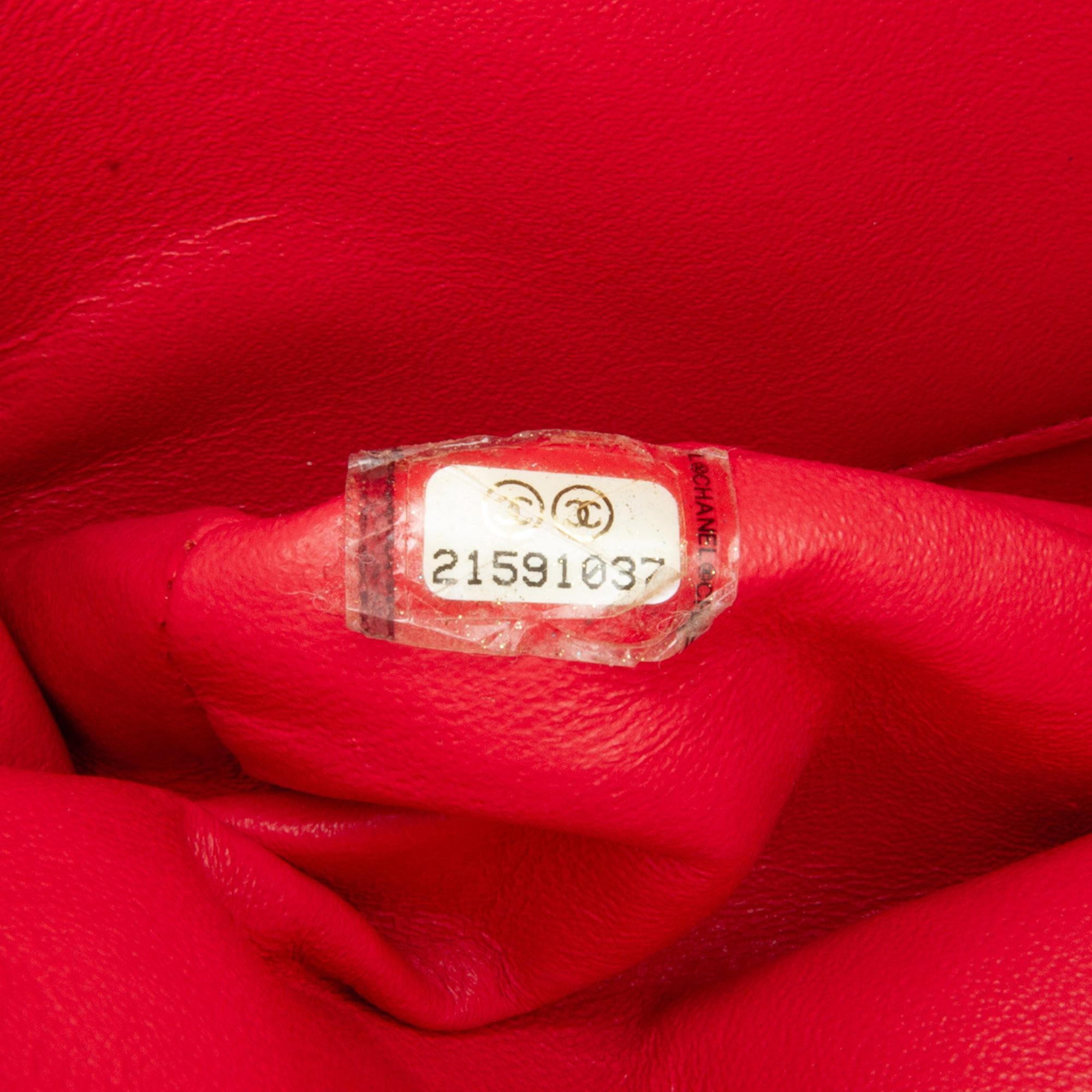 Chanel Medium Classic Patent Double Flap (SHG-VkMy2C)