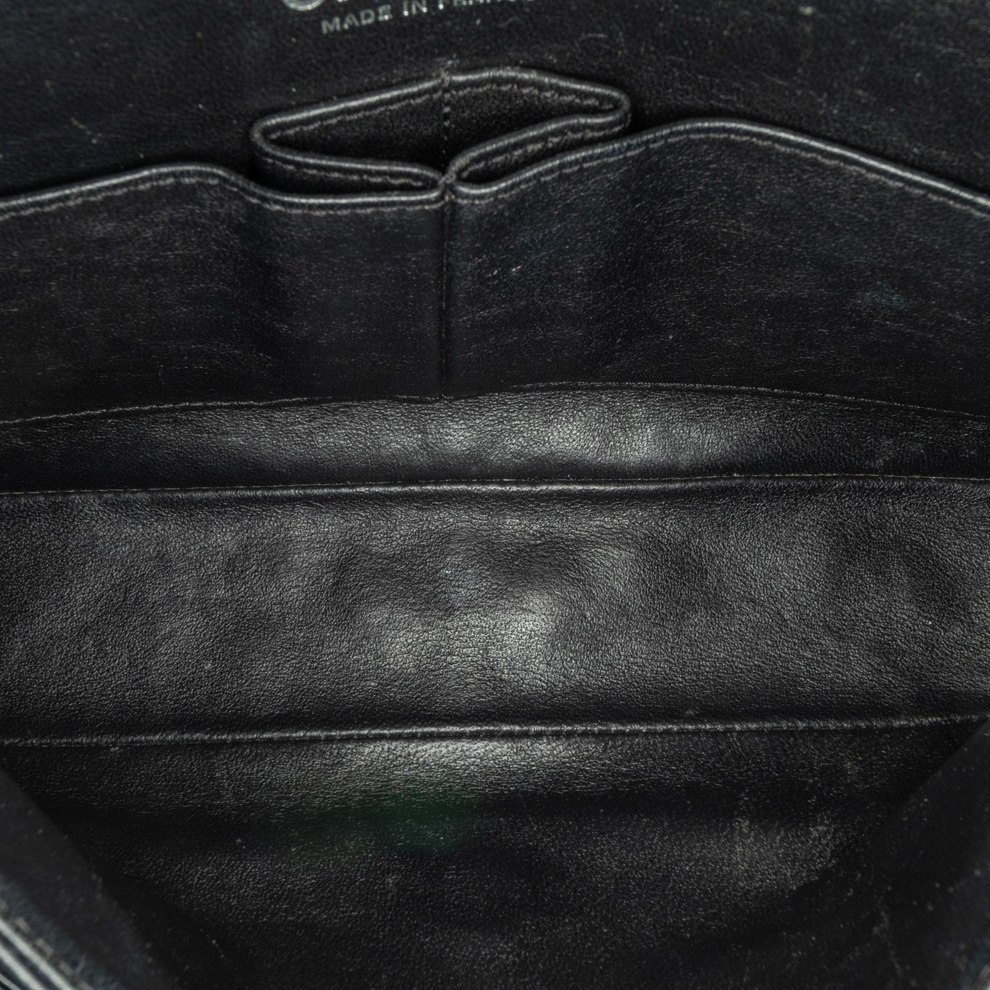 Chanel Medium Classic Patent Double Flap (SHG-cHqlRZ)