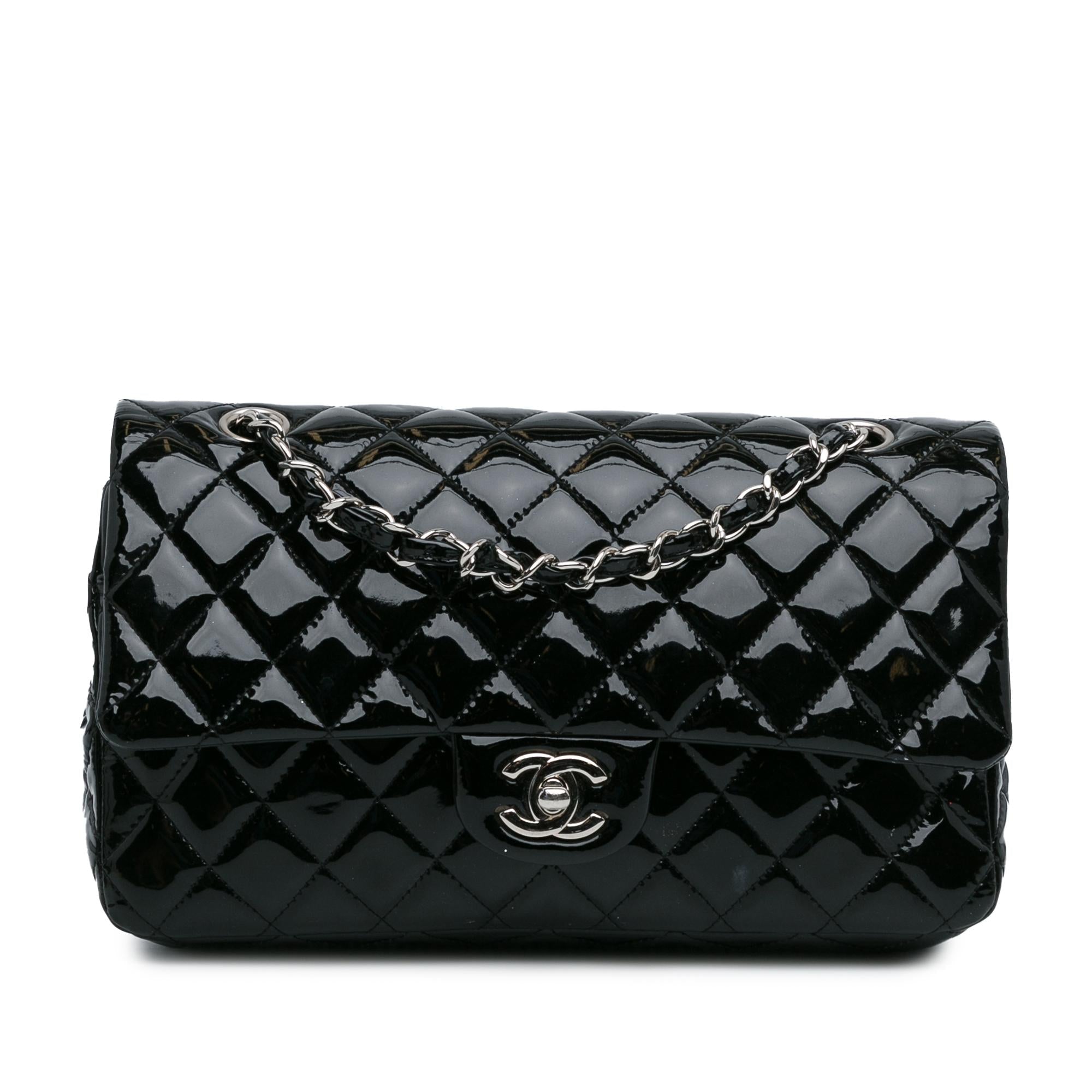 Chanel Medium Classic Patent Double Flap (SHG-RxvttZ)