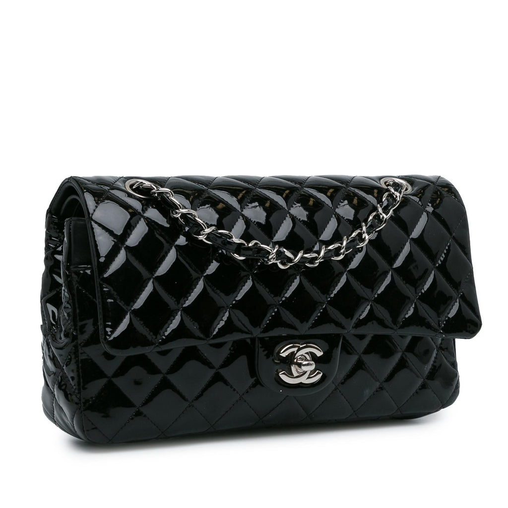 Chanel Medium Classic Patent Double Flap (SHG-RxvttZ)