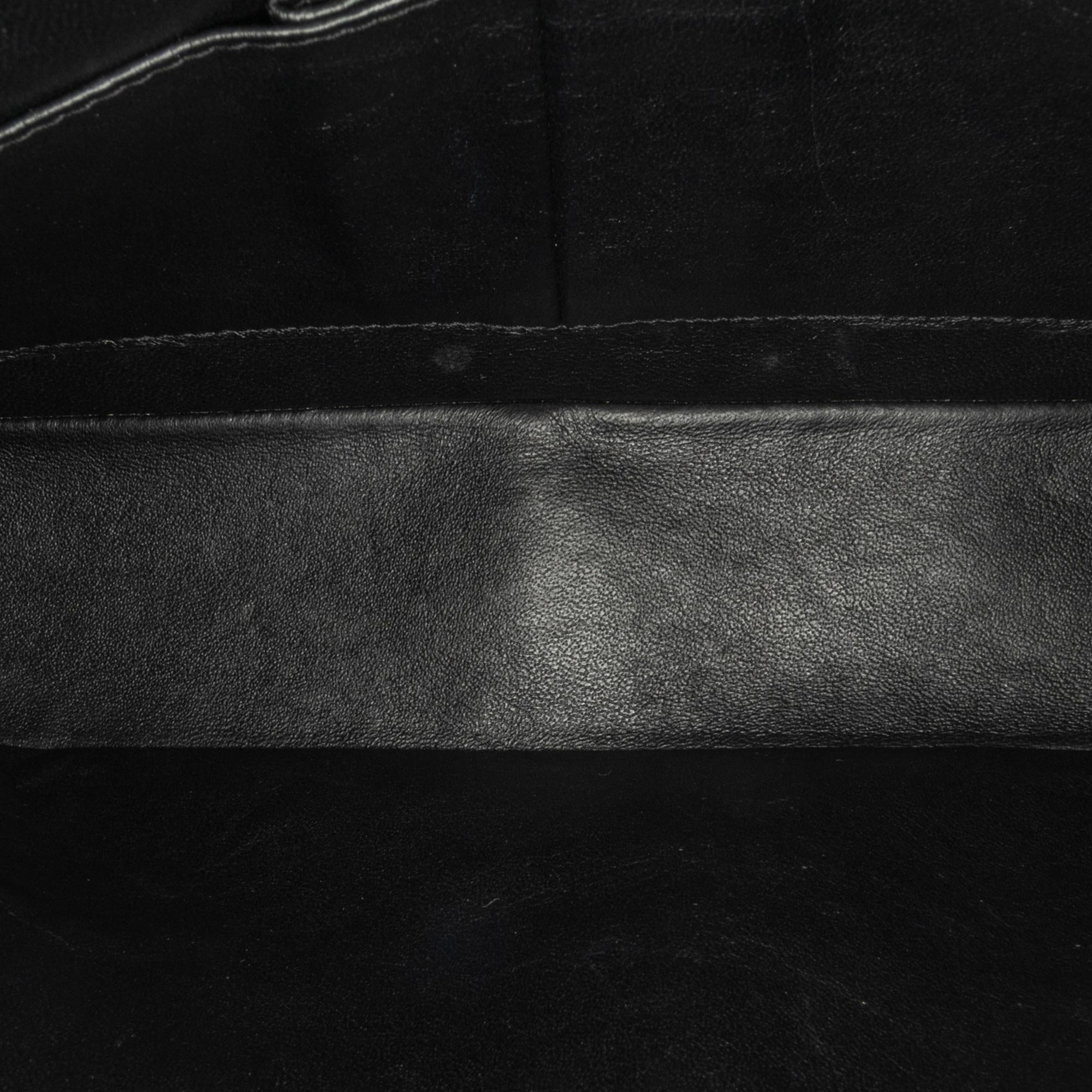 Chanel Medium Classic Patent Double Flap (SHG-YMfskG)