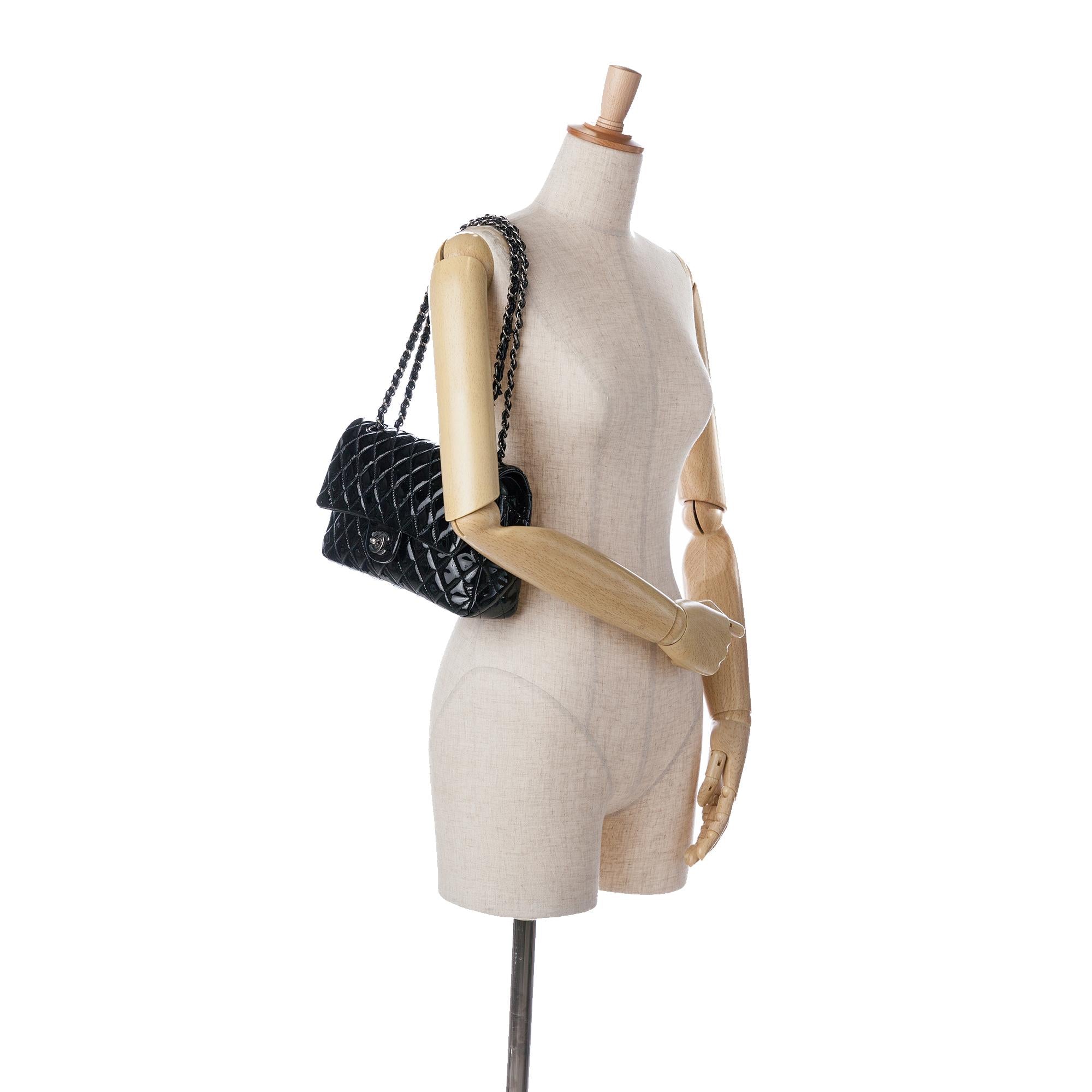 Chanel Medium Classic Patent Double Flap (SHG-BrQGTp)