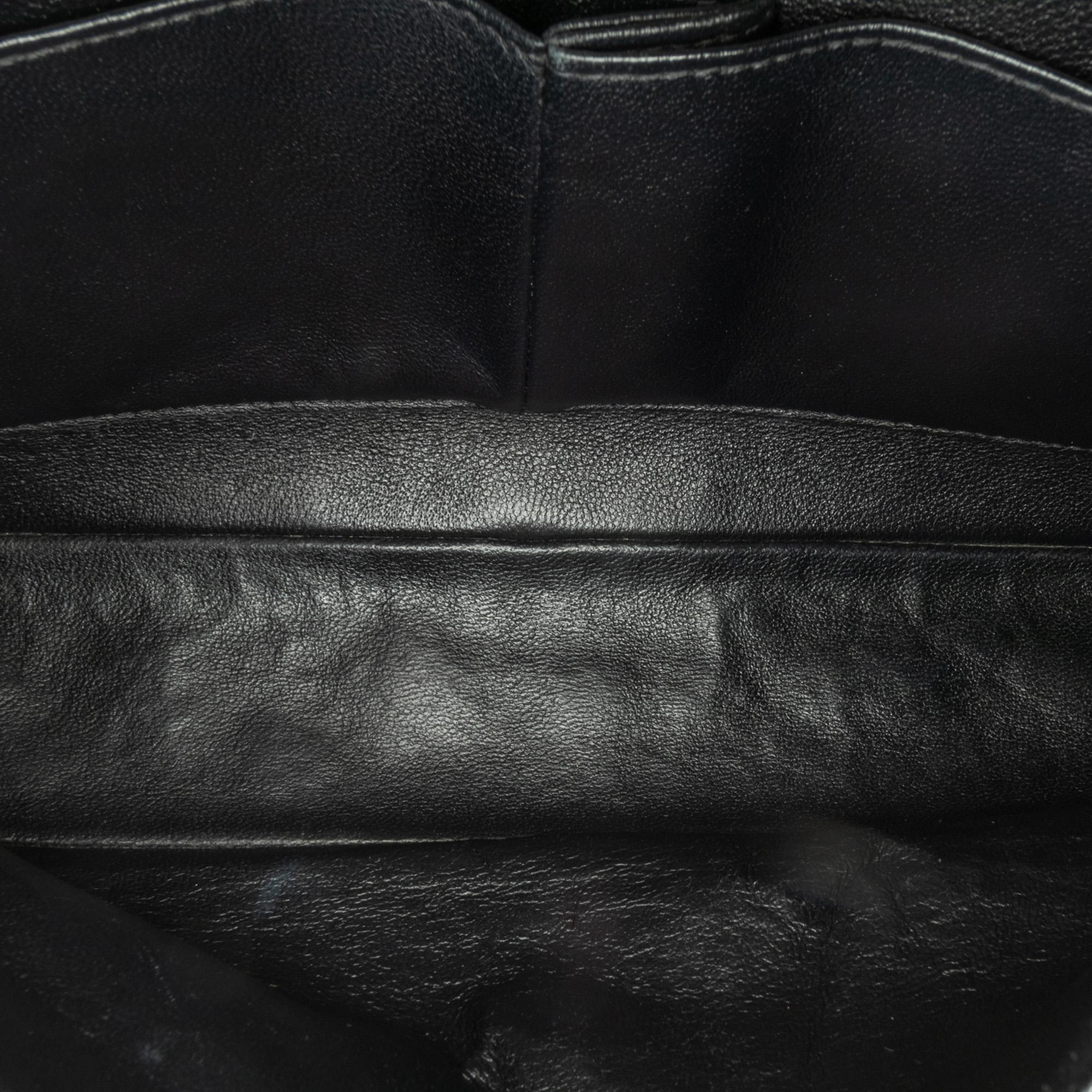Chanel Medium Classic Patent Double Flap (SHG-dlmOm2)