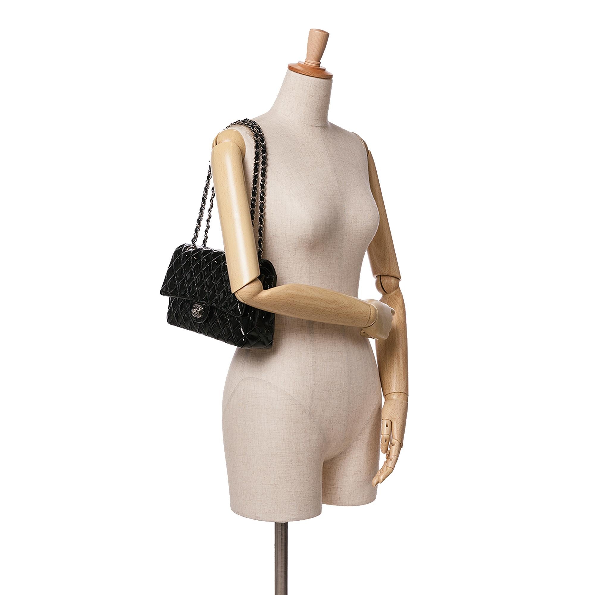 Chanel Medium Classic Patent Double Flap (SHG-p8CfGS)