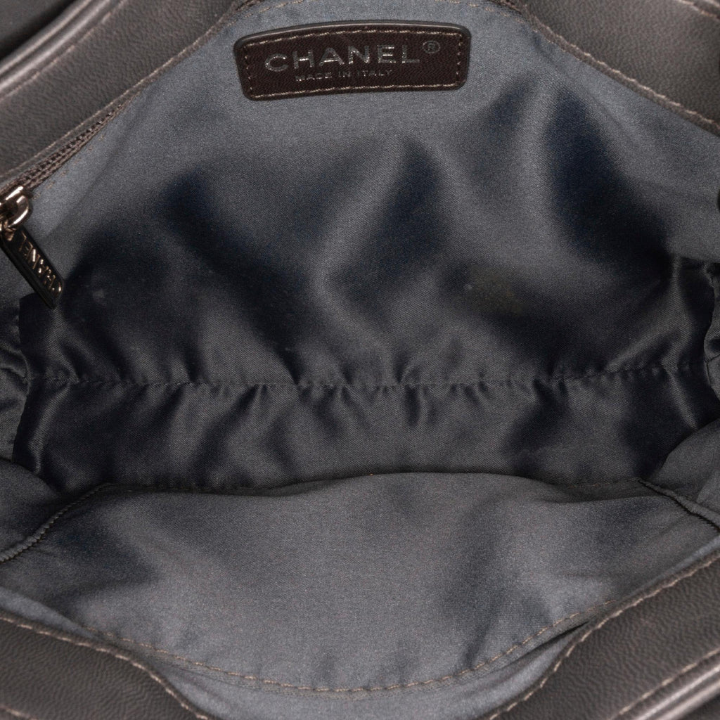 Chanel Medium Coco Loop Flap Bag (SHG-GHPdWW)