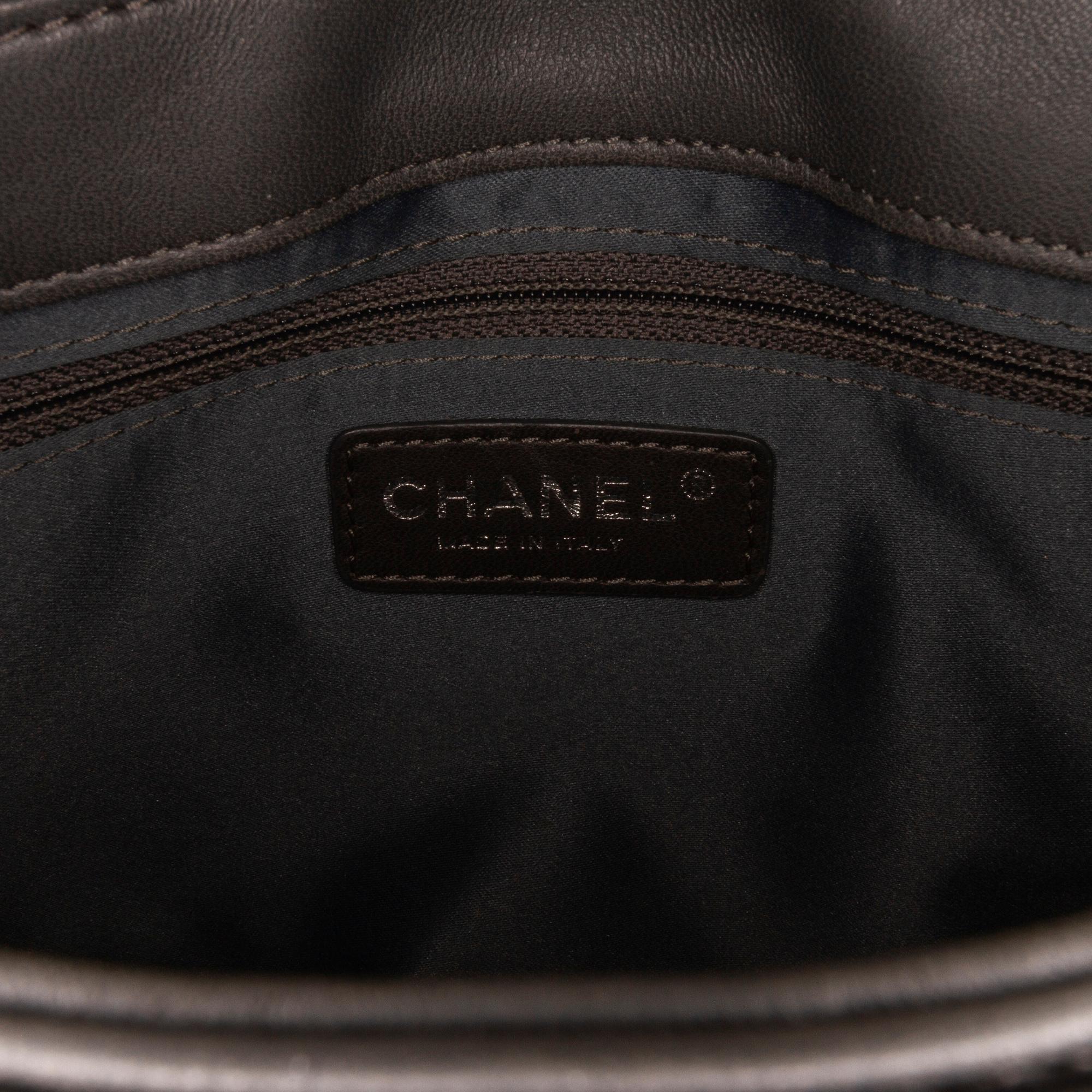 Chanel Medium Coco Loop Flap Bag (SHG-GHPdWW)