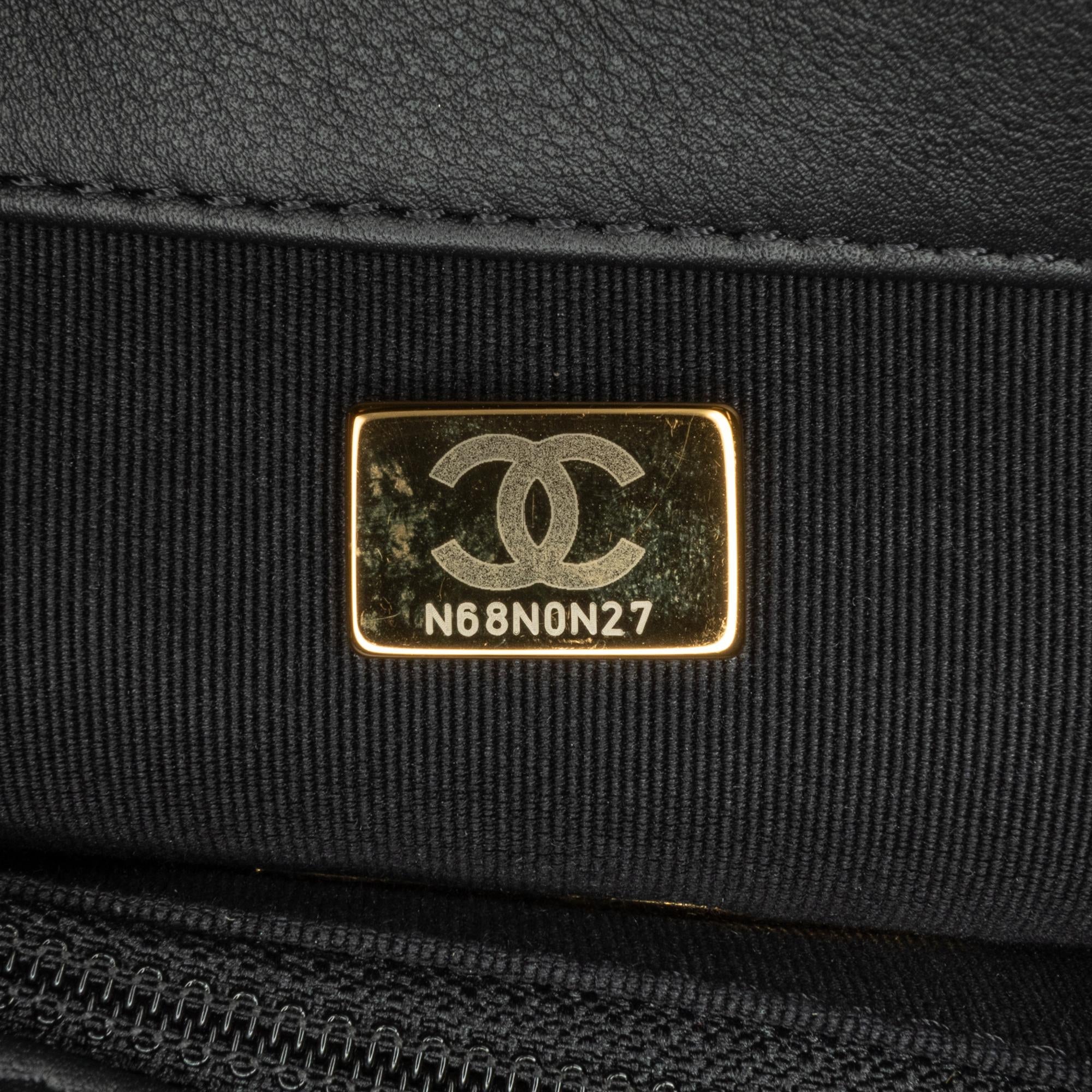 Chanel Medium Crochet 19 Flap (SHG-25L36s)