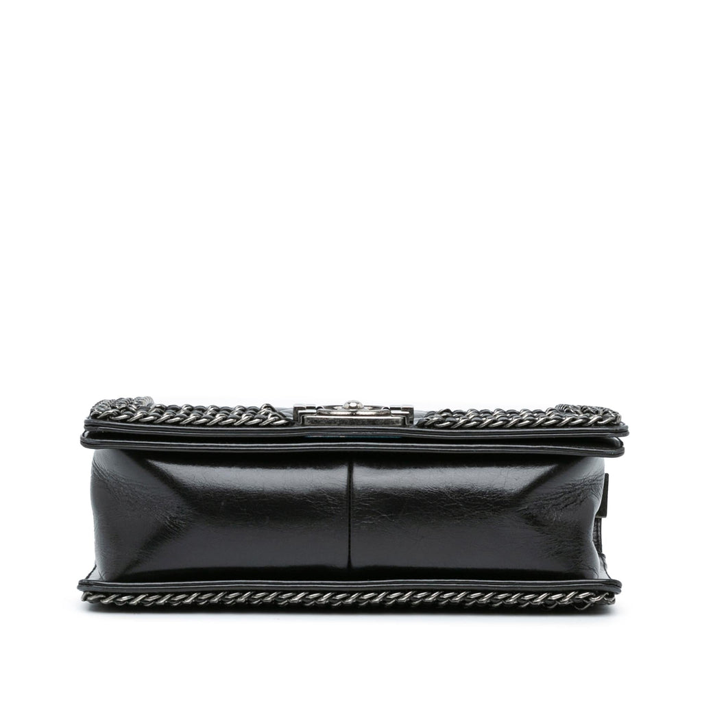 Chanel Medium Glazed Calfskin Chain Around Boy Flap (SHG-DFQBG5)