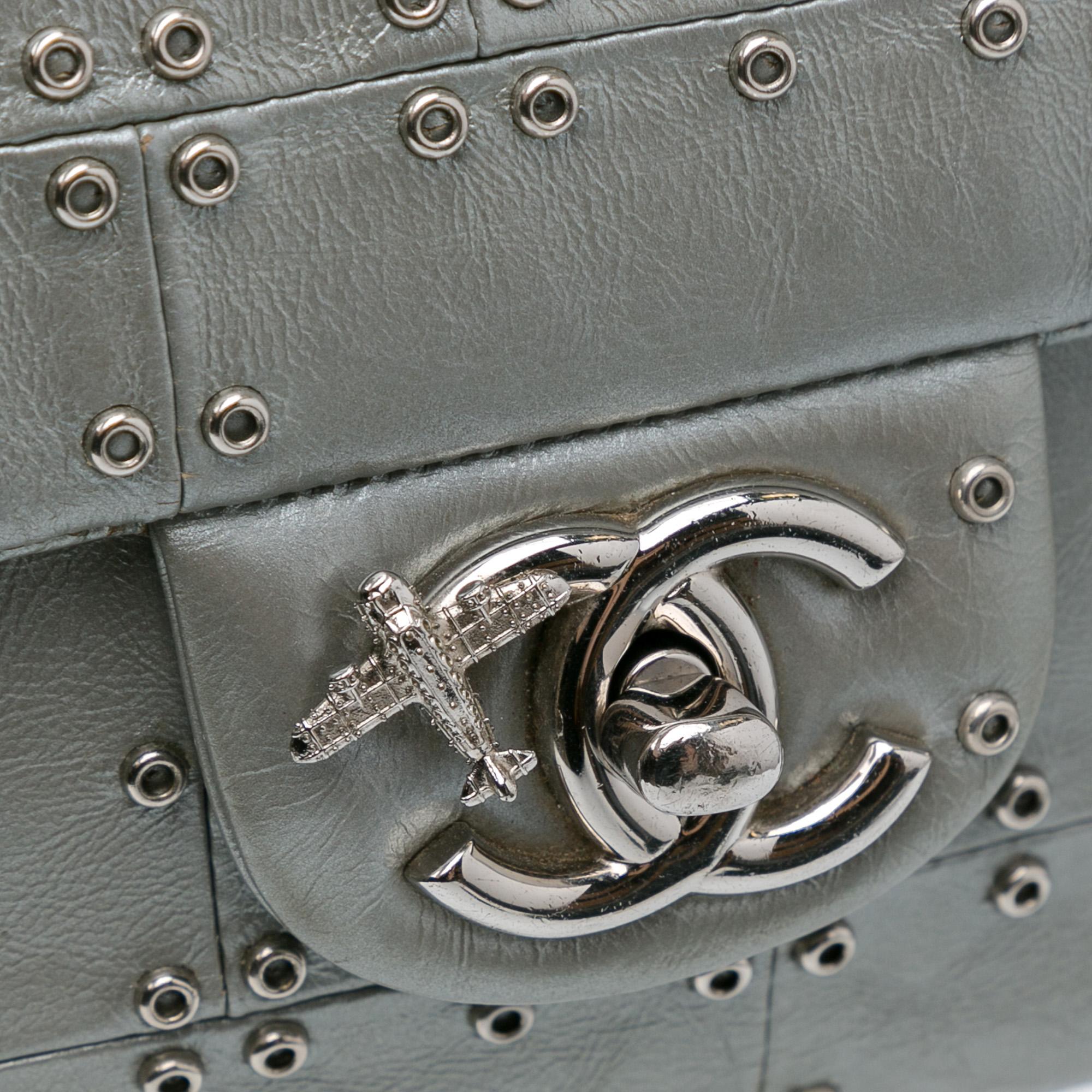 Chanel Medium Glazed Calfskin Grommet Embellished Airline Double Flap (SHG-3ngMjI)