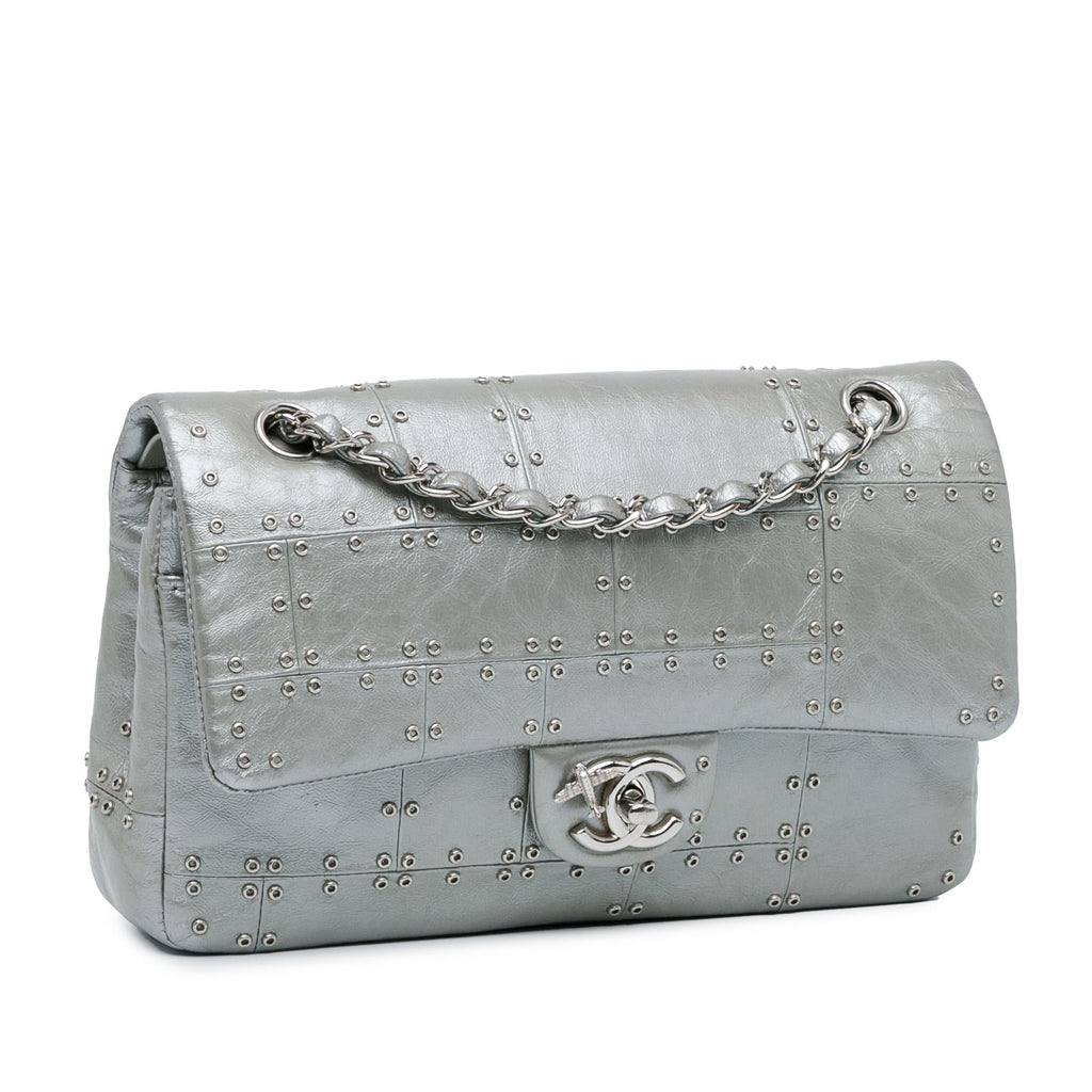 Chanel Medium Glazed Calfskin Grommet Embellished Airline Double Flap (SHG-3ngMjI)