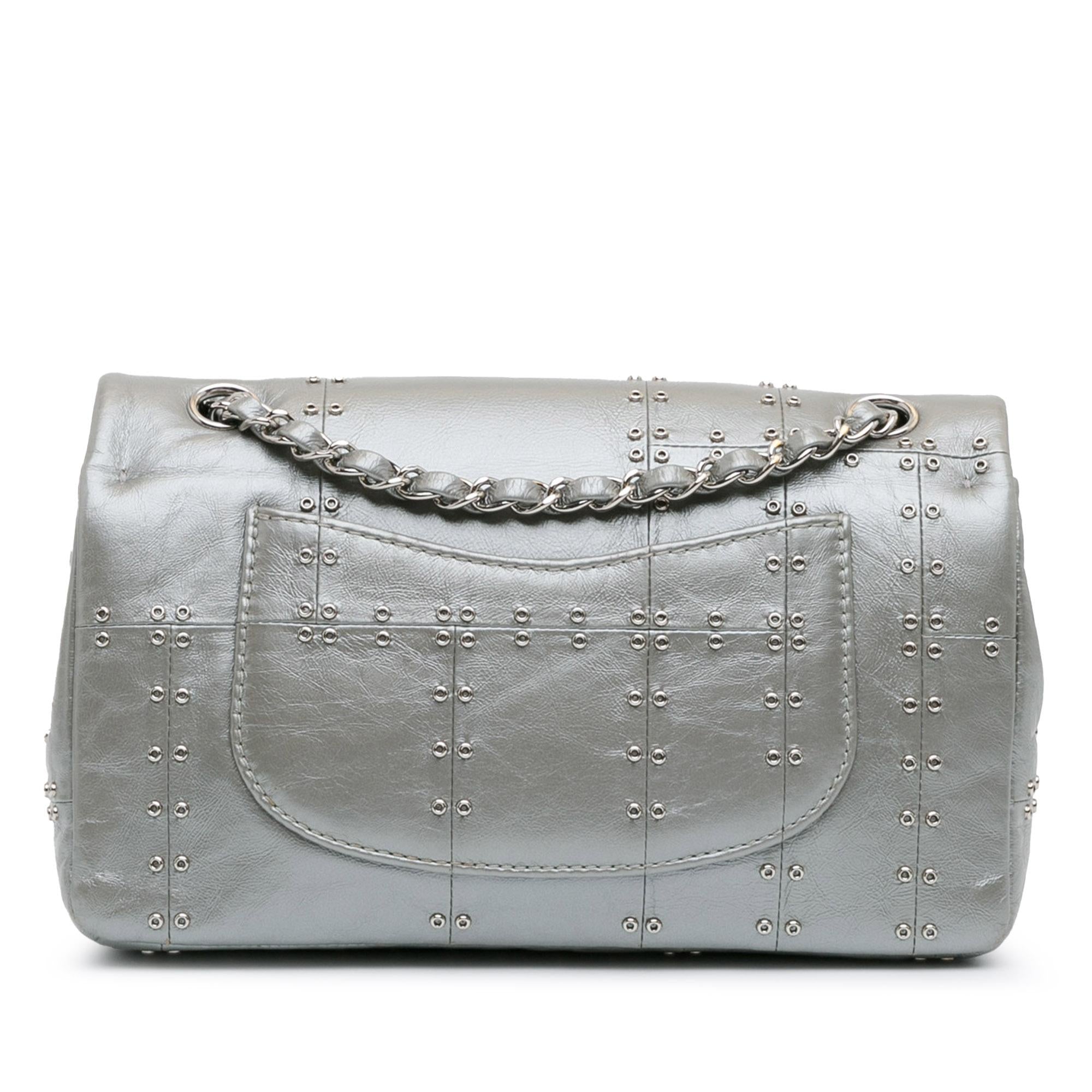Chanel Medium Glazed Calfskin Grommet Embellished Airline Double Flap (SHG-fbozO4)