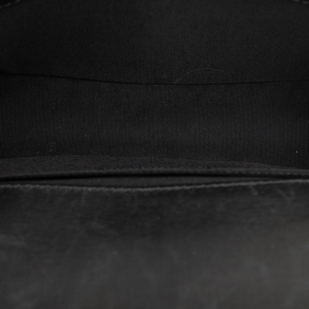 Chanel Medium Lambskin Boy Bicolor Flap Bag (SHG-rXdhO4)