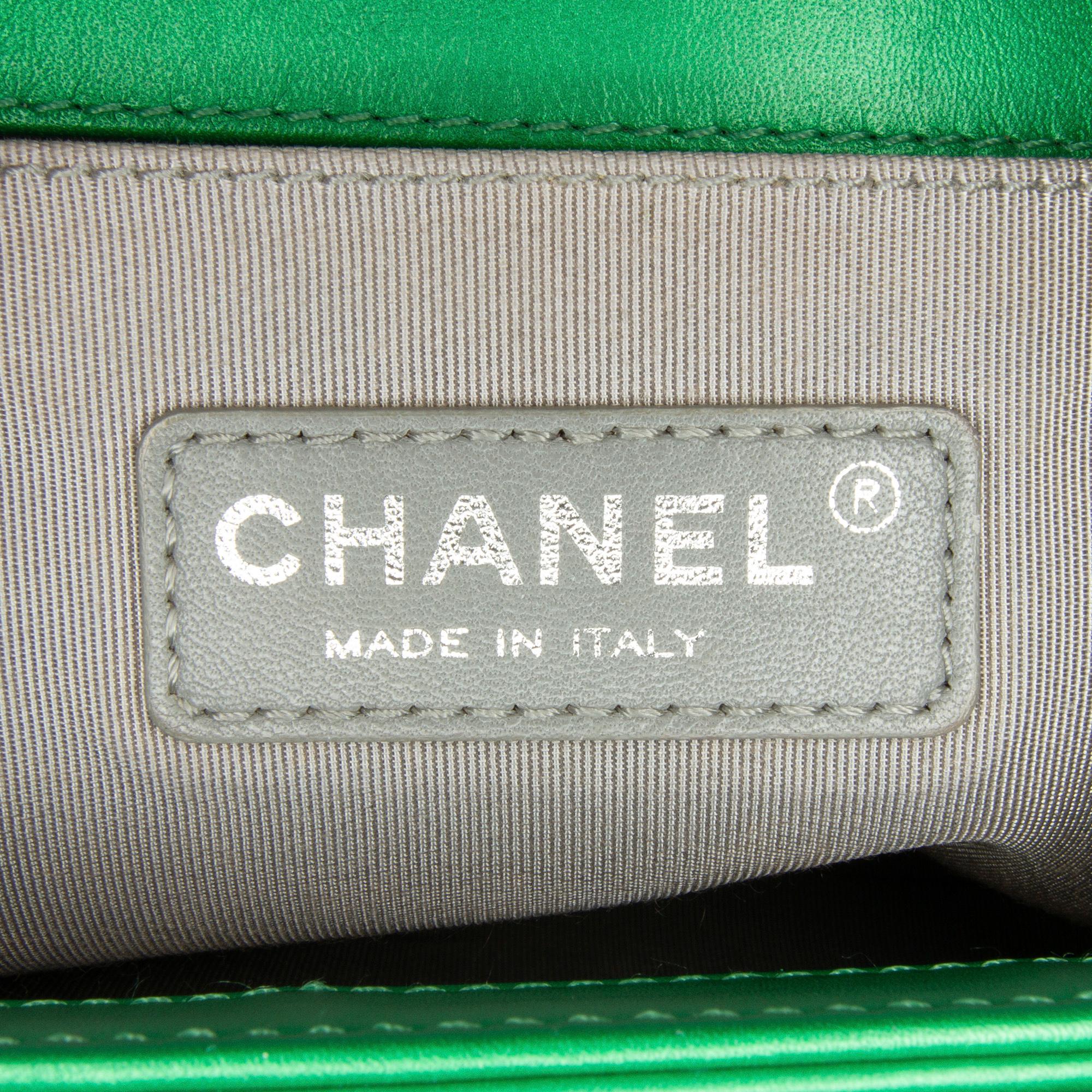 Chanel Medium Lambskin Boy Flap Bag (SHG-2AMOG1)