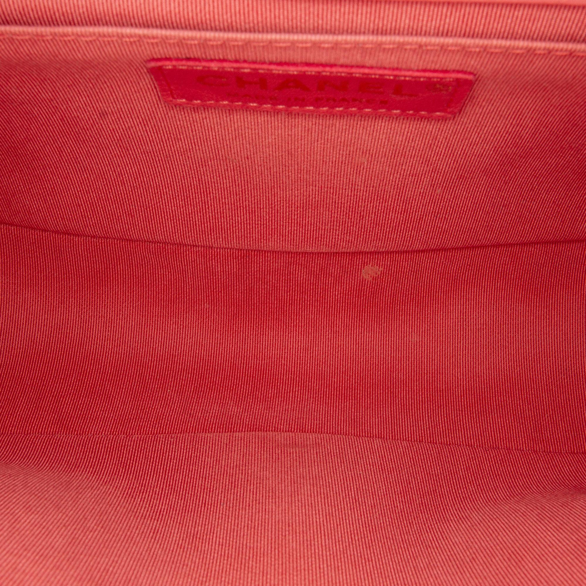 Chanel Medium Lambskin Boy Flap Bag (SHG-5TRcJM)