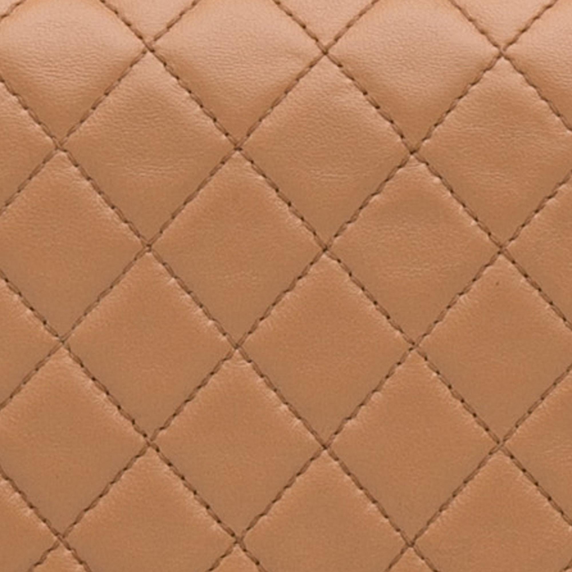 Chanel Medium Lambskin Boy Flap Bag (SHG-12u1uJ)