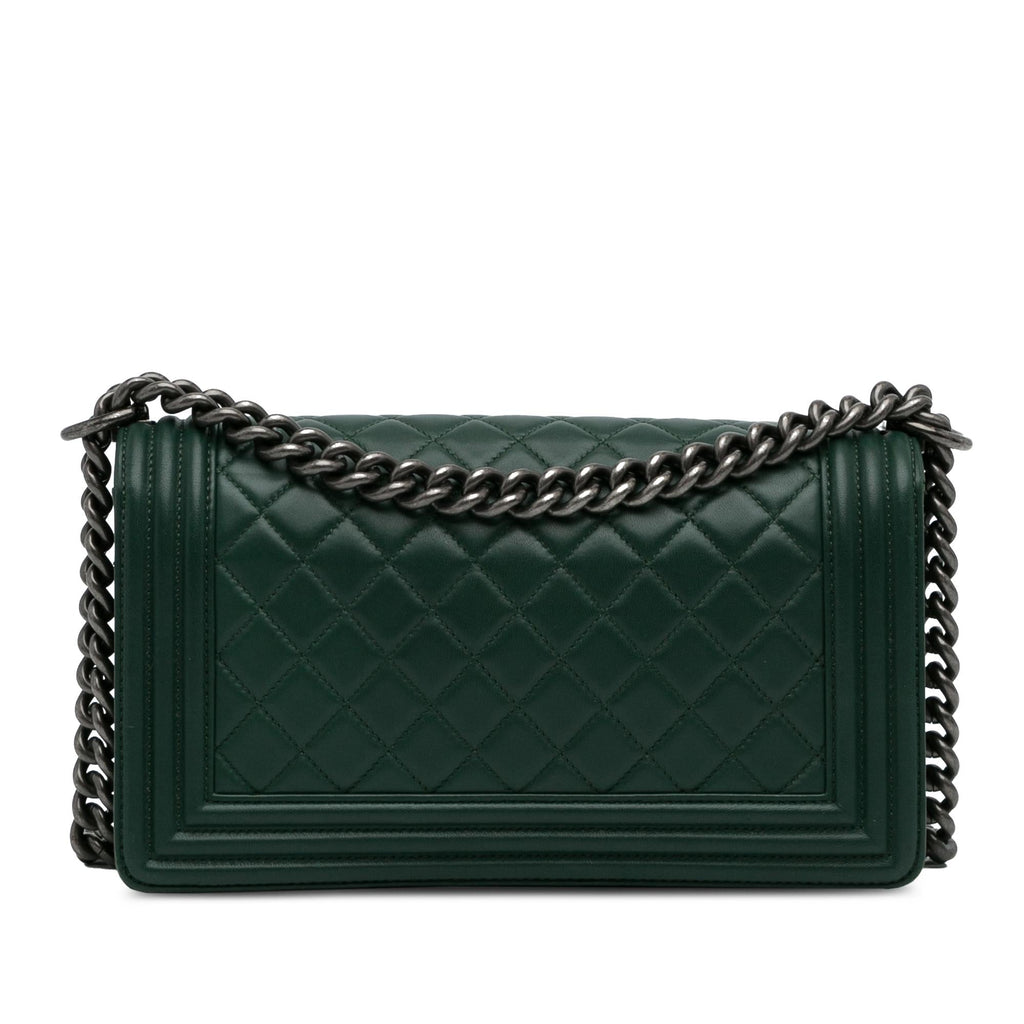 Chanel Medium Lambskin Boy Flap Bag (SHG-6P7DVs)