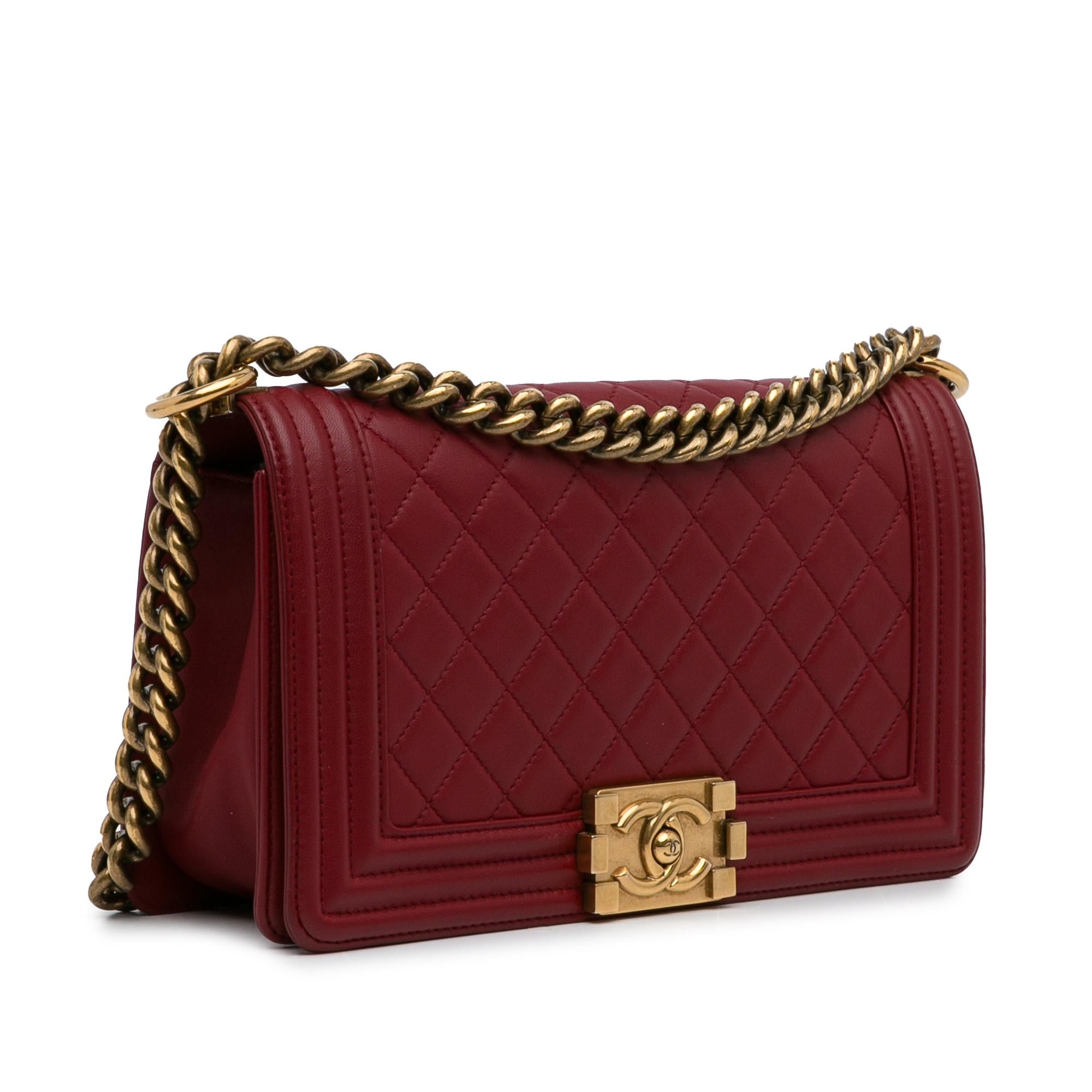Chanel Medium Lambskin Boy Flap Bag (SHG-OR86HO)