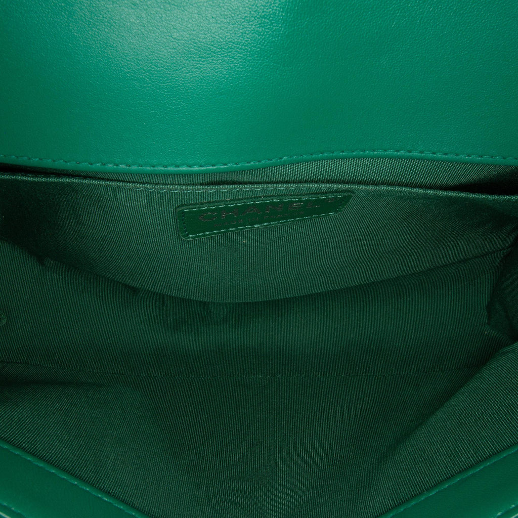 Chanel Medium Lambskin Boy Flap Bag (SHG-AlXMkC)