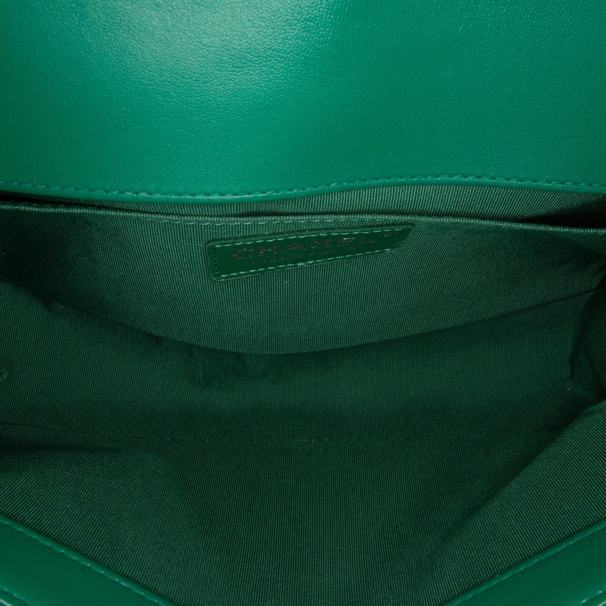Chanel Medium Lambskin Boy Flap Bag (SHG-AlXMkC)