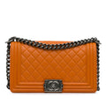 Chanel Medium Lambskin Boy Flap (SHG-yq2bEE)