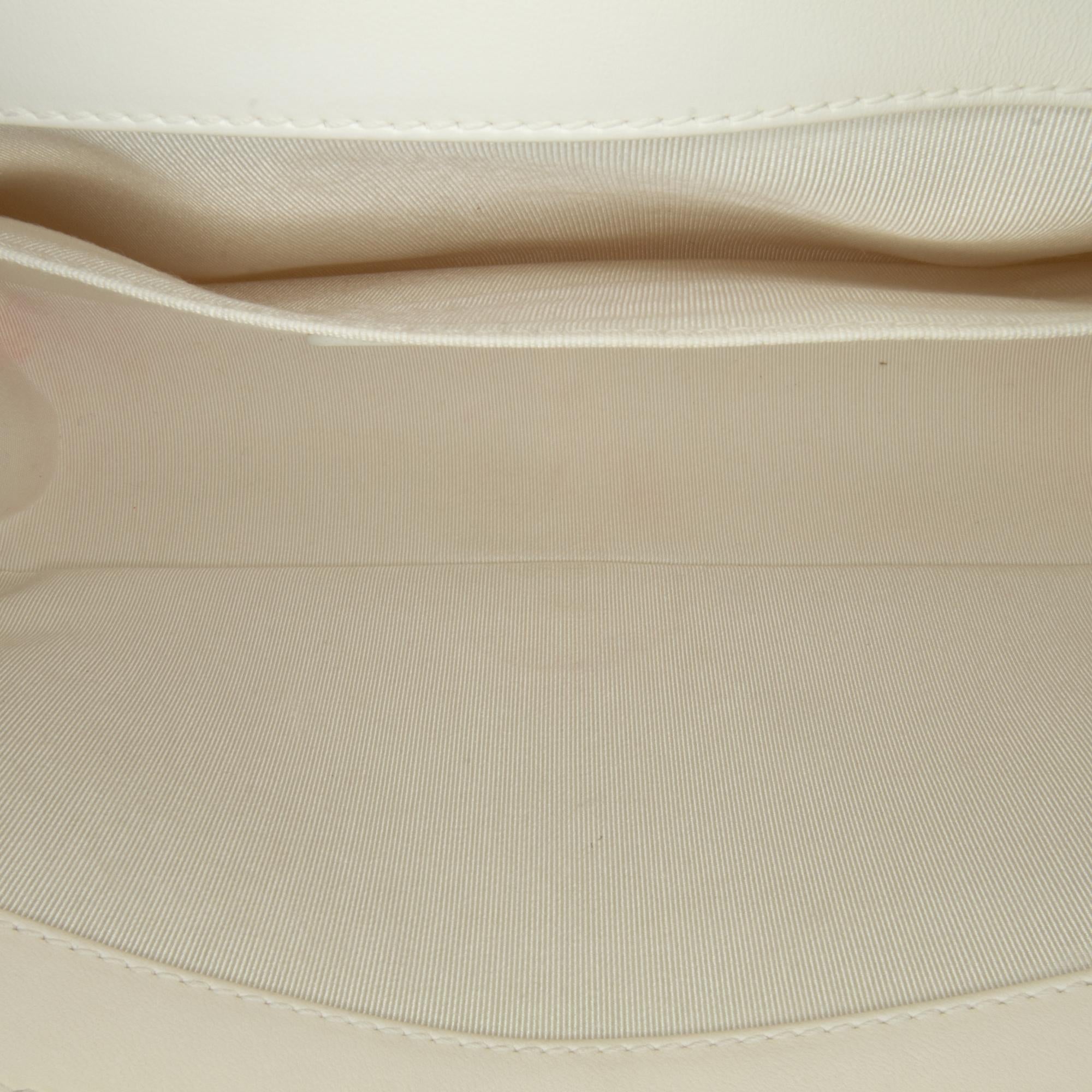 Chanel Medium Lambskin Boy Flap (SHG-1Vev3e)