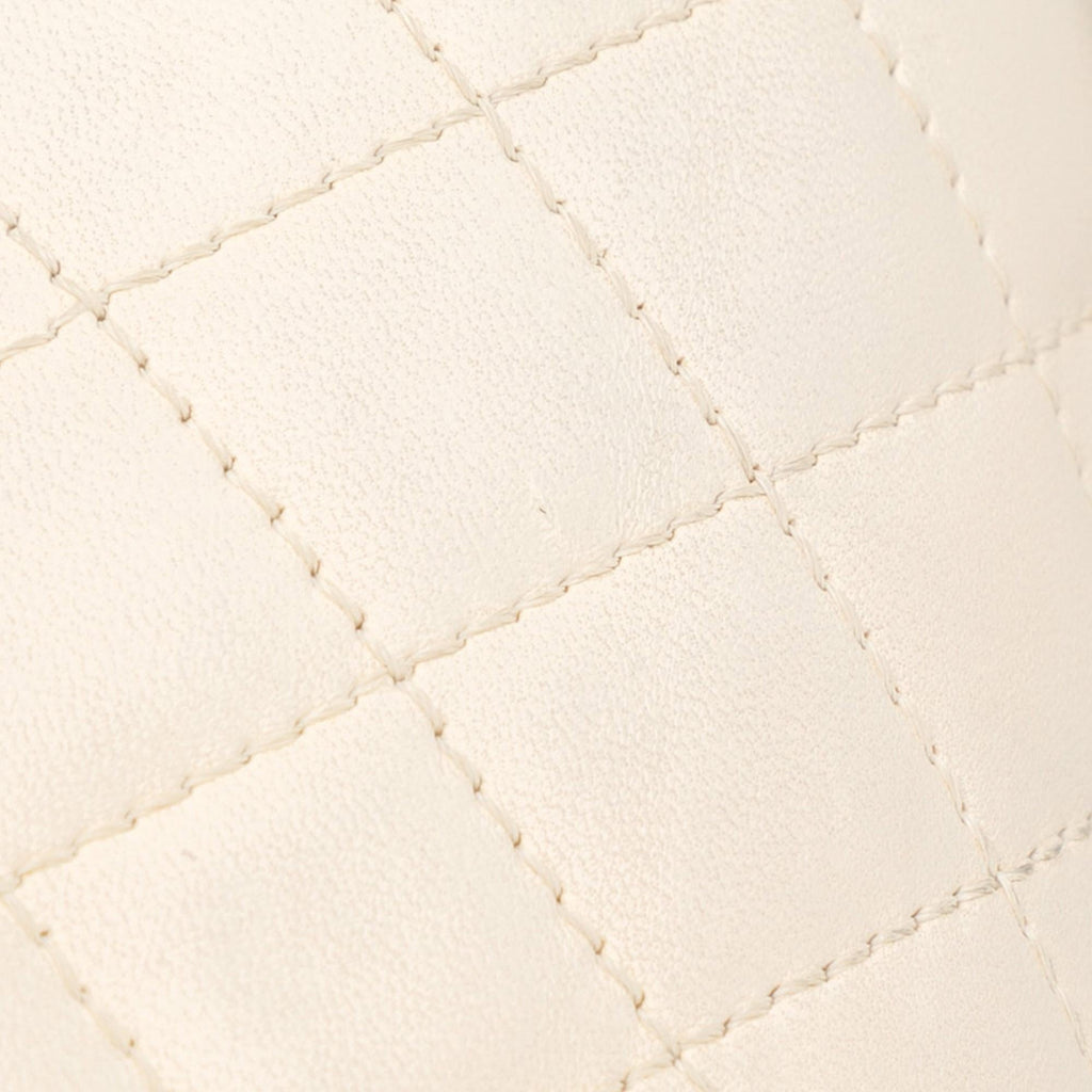 Chanel Medium Lambskin Boy Flap (SHG-RSLYkH)