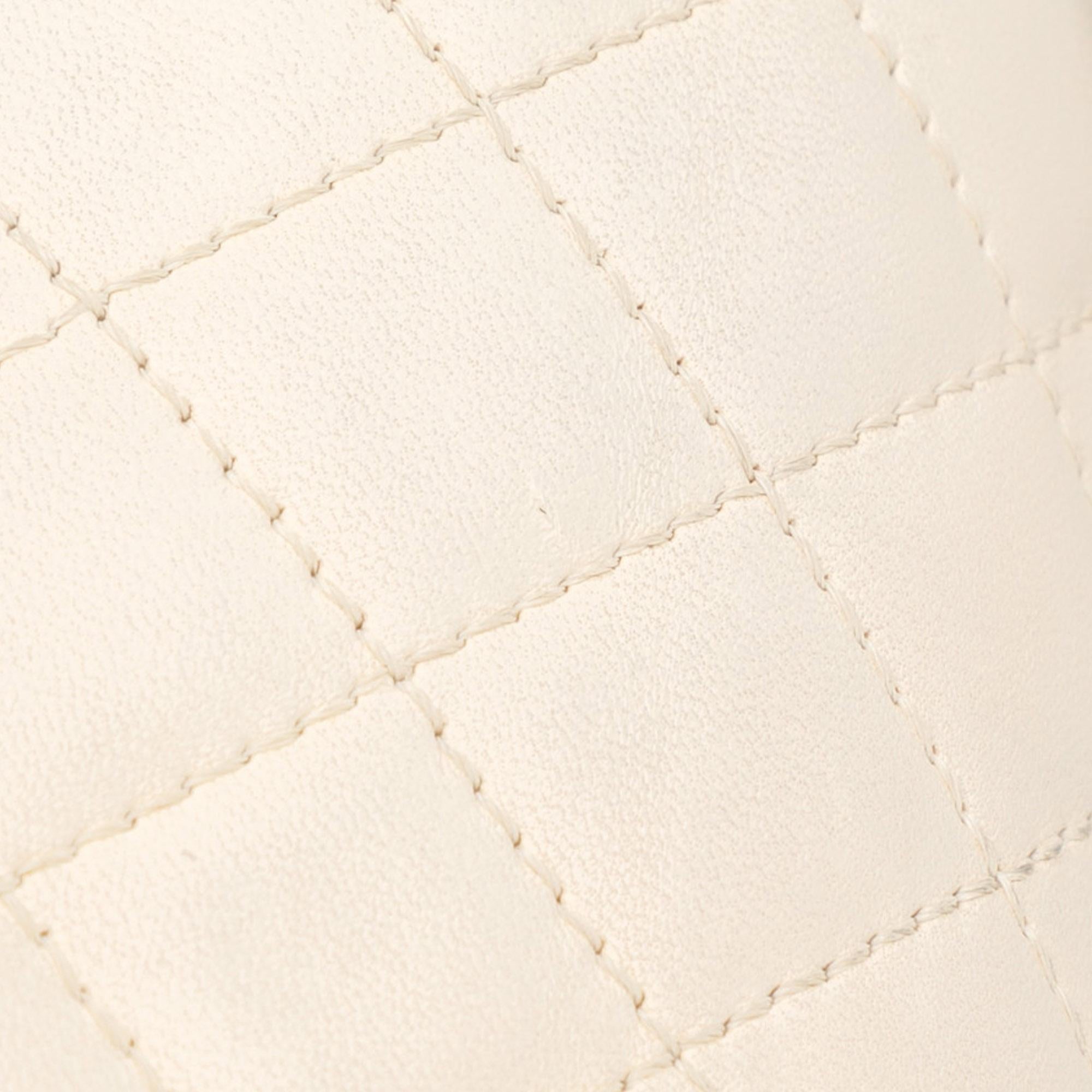 Chanel Medium Lambskin Boy Flap (SHG-RSLYkH)
