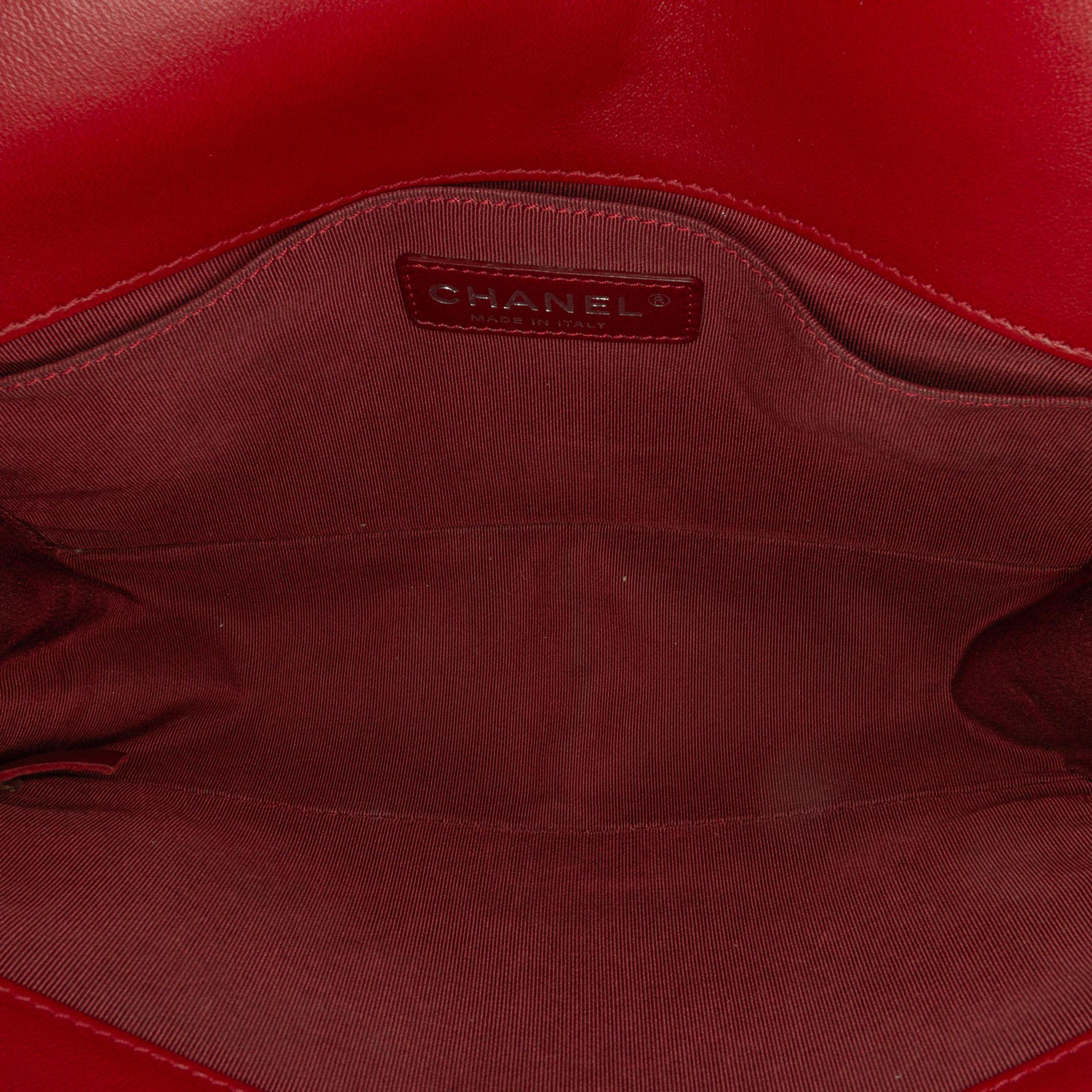 Chanel Medium Lambskin Boy Flap (SHG-xqrGFO)