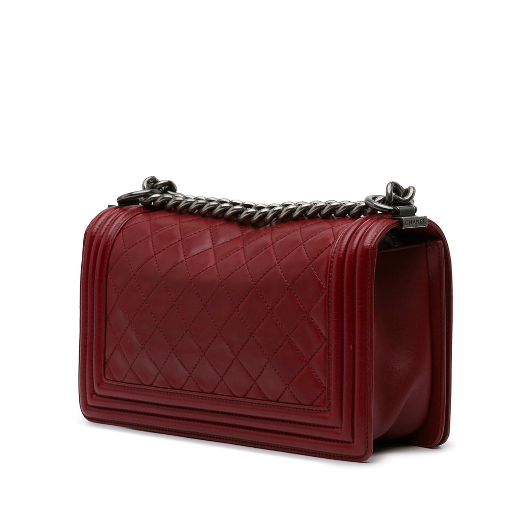 Chanel Medium Lambskin Boy Flap (SHG-xqrGFO)