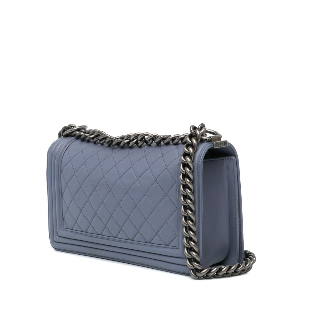 Chanel Medium Lambskin Boy Flap (SHG-EJte0o)