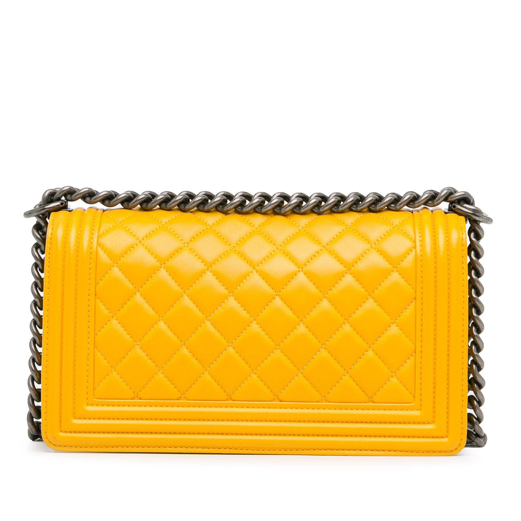 Chanel Medium Lambskin Boy Flap (SHG-uTIxdw)