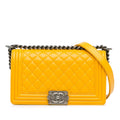 Chanel Medium Lambskin Boy Flap (SHG-uTIxdw)