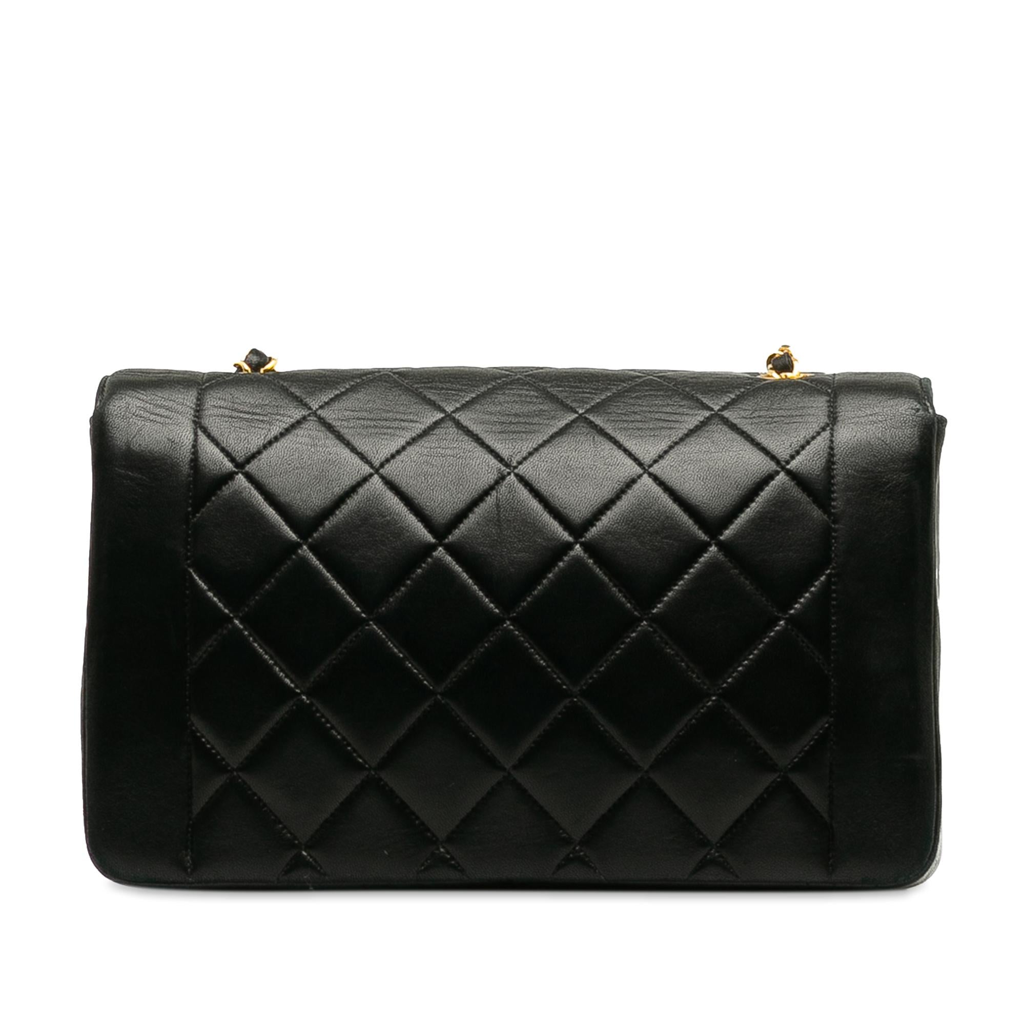 Chanel Medium Lambskin Diana Flap (SHG-CKvSGc)